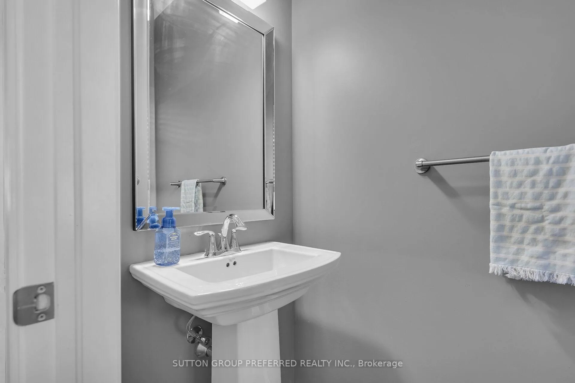 Photo 18 of Unit 23, 1924 Cedarhollow Boulevard, London, North D — HOMEH