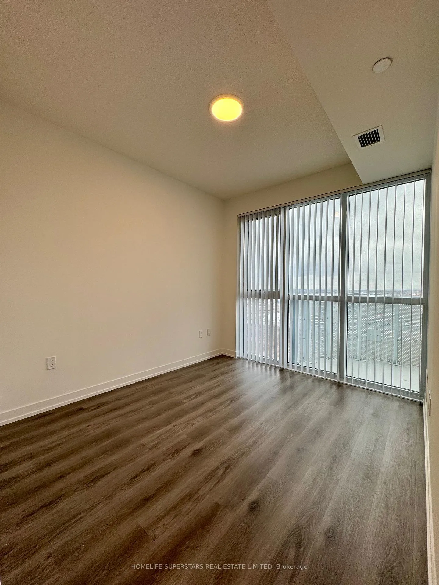 Photo 11 of Unit 1812, 225 Commerce Street, Vaughan, Vaughan Corporate Centre — HOMEH