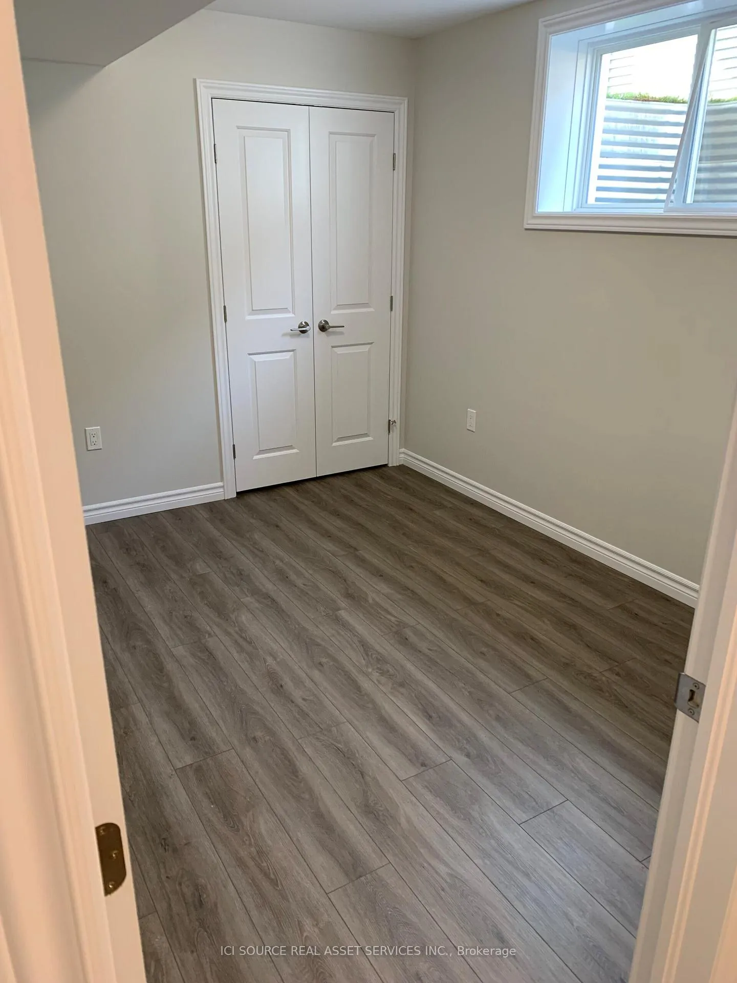 Photo 8 of Unit B, 120 Sienna Avenue, Belleville, Belleville Ward — HOMEH