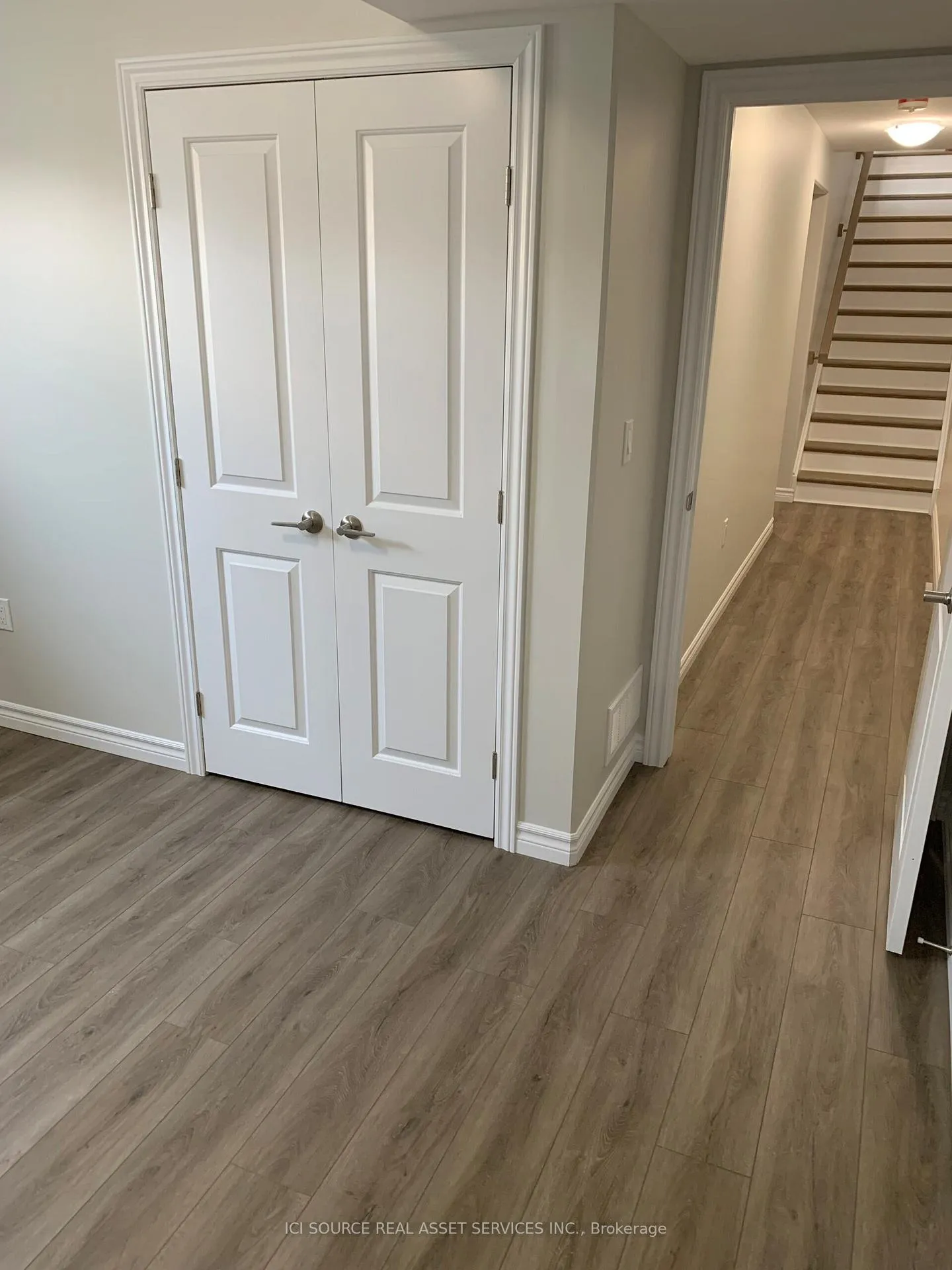 Photo 11 of Unit B, 120 Sienna Avenue, Belleville, Belleville Ward — HOMEH
