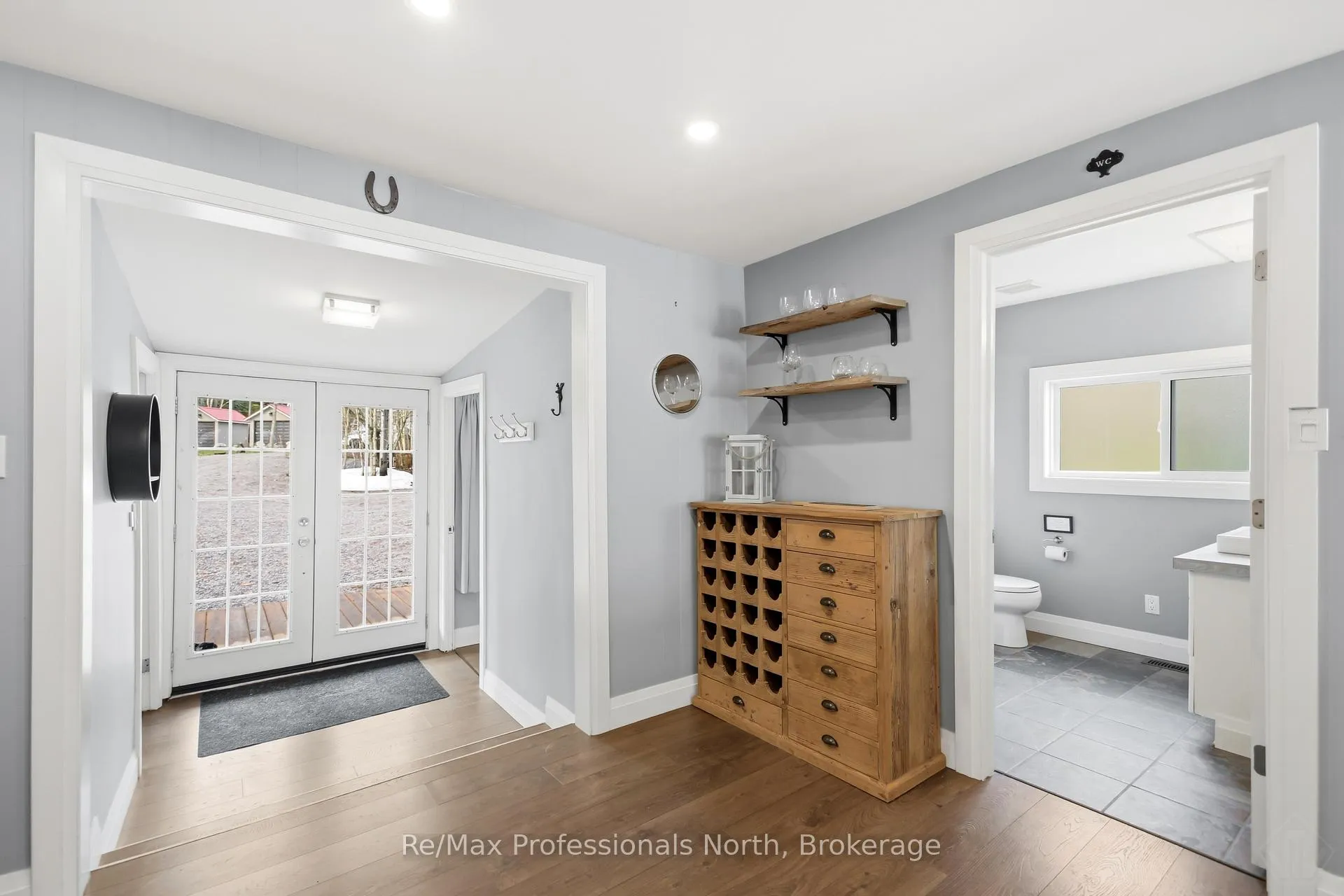 Photo 4 of Unit 2, 550 Sixth Street, Gravenhurst, Muskoka (S) — HOMEH