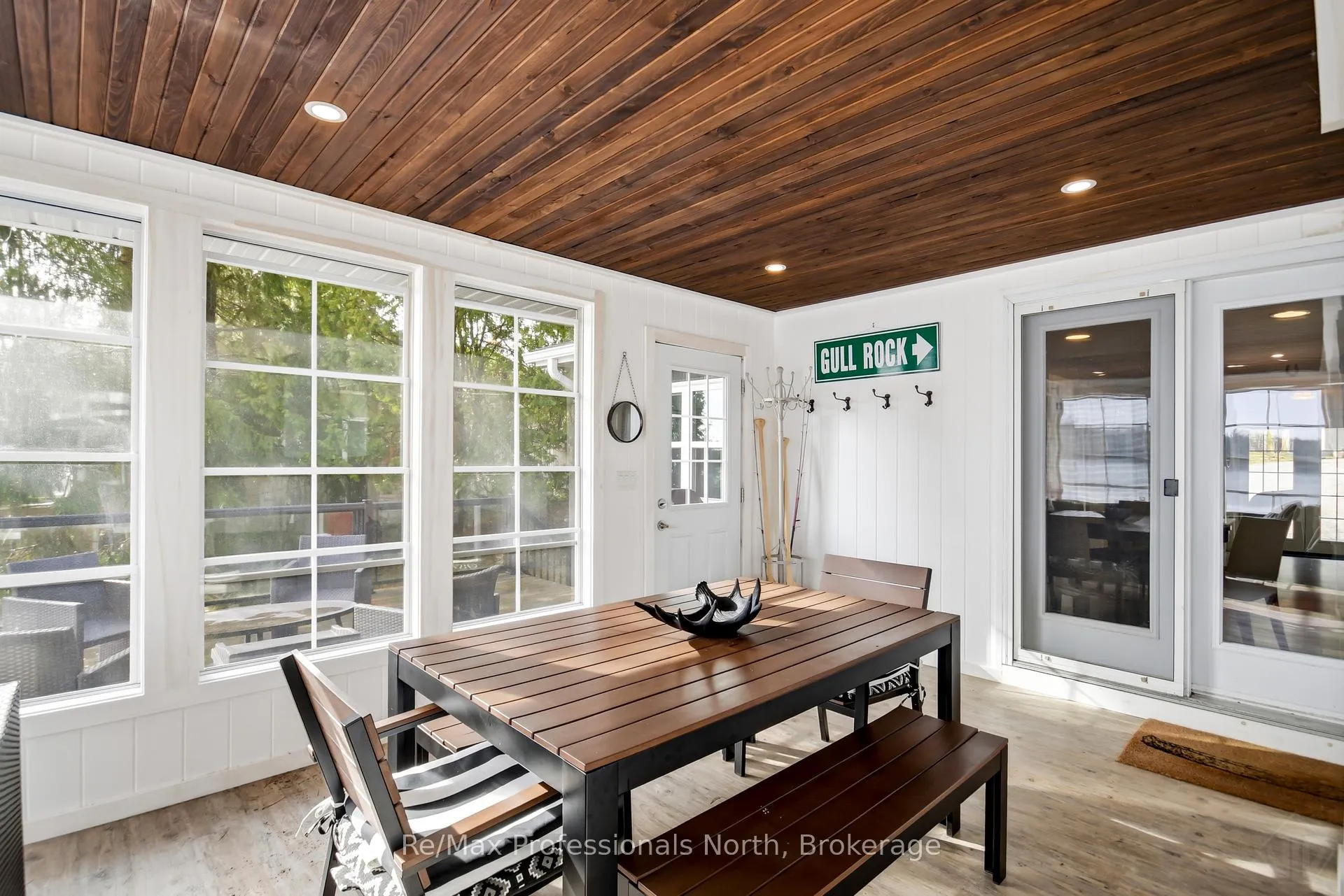 Photo 16 of Unit 2, 550 Sixth Street, Gravenhurst, Muskoka (S) — HOMEH