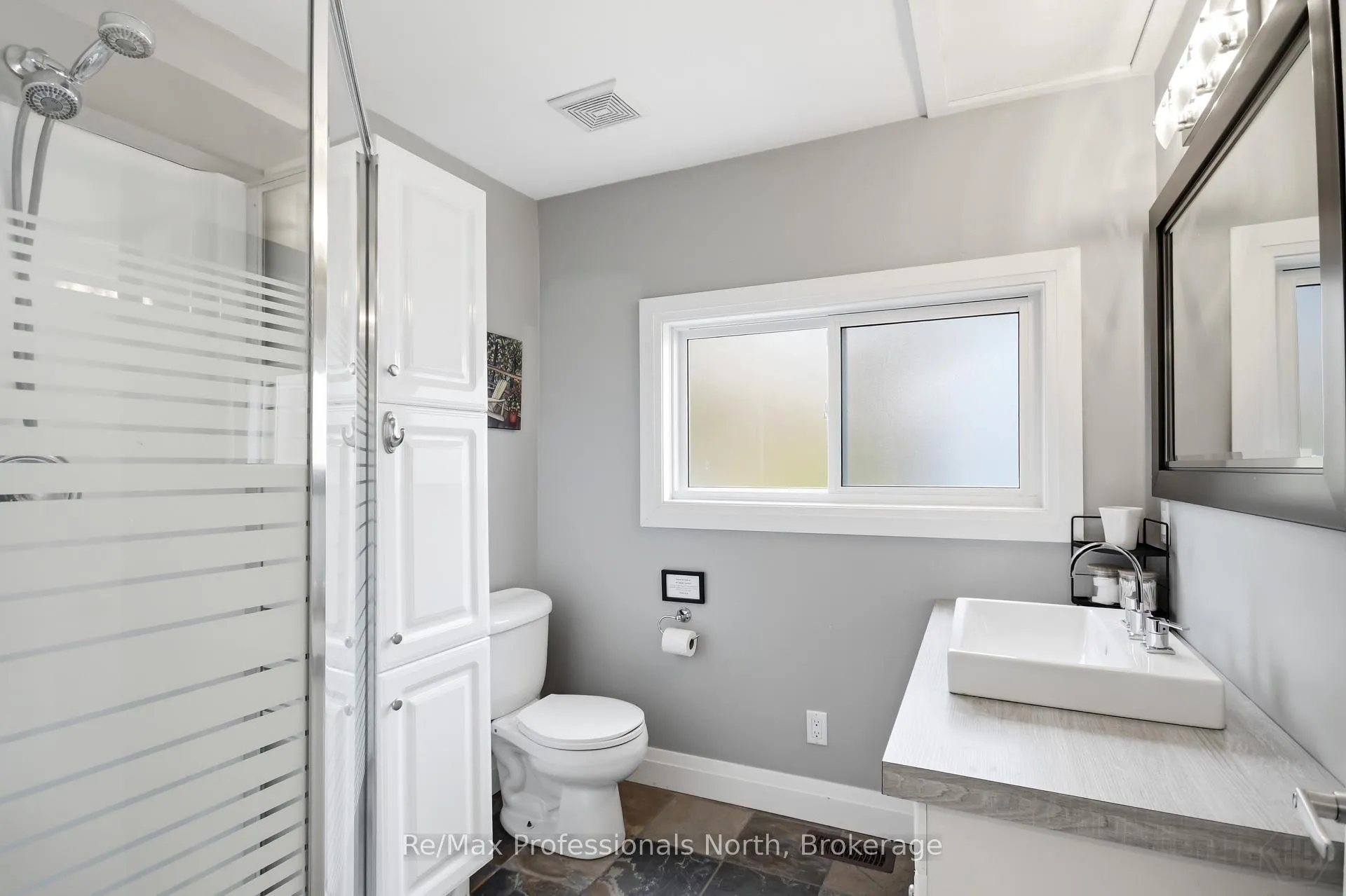 Photo 20 of Unit 2, 550 Sixth Street, Gravenhurst, Muskoka (S) — HOMEH