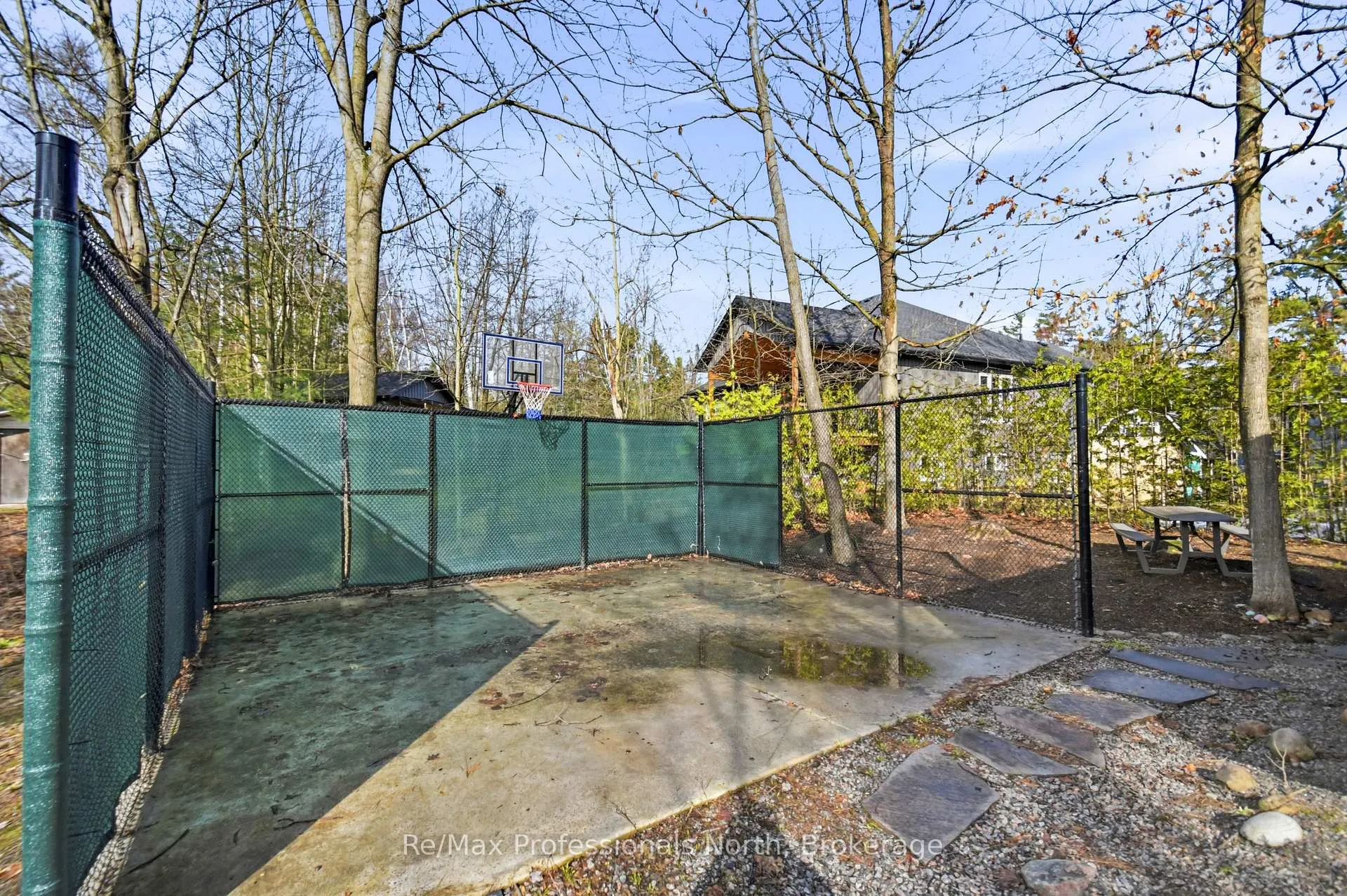 Photo 35 of Unit 2, 550 Sixth Street, Gravenhurst, Muskoka (S) — HOMEH
