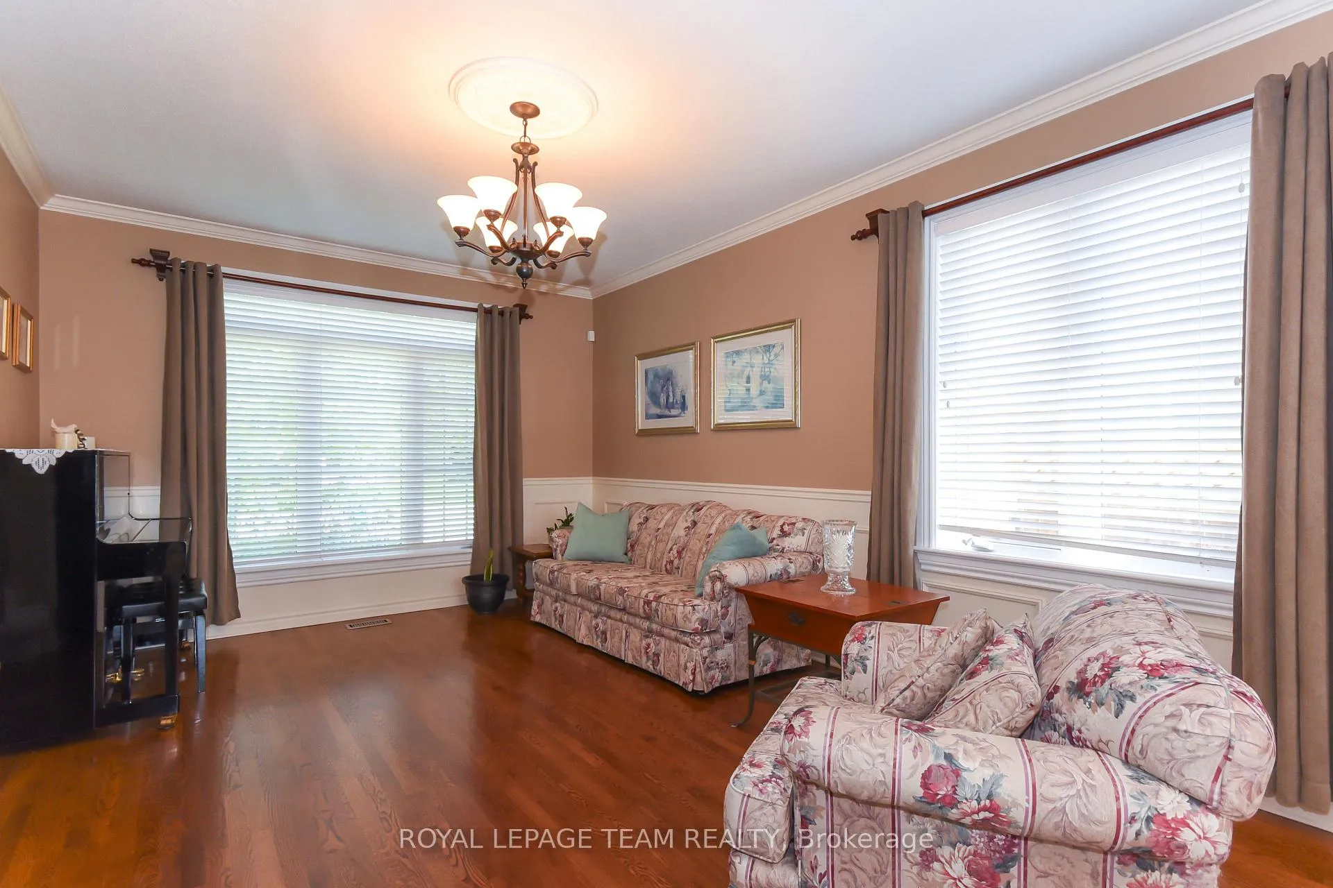 Photo 6 of 51 Shining Star Circle, Ottawa, Stittsville (South) — HOMEH