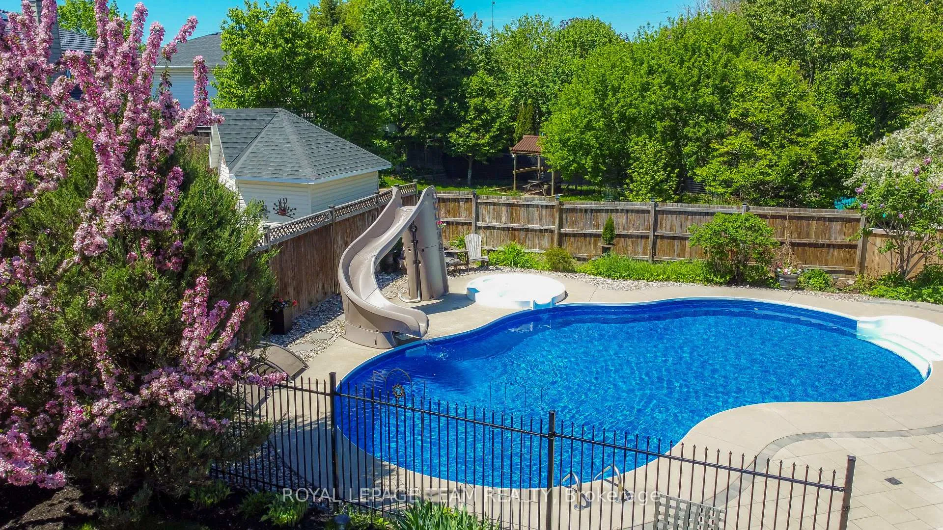 Photo 42 of 51 Shining Star Circle, Ottawa, Stittsville (South) — HOMEH
