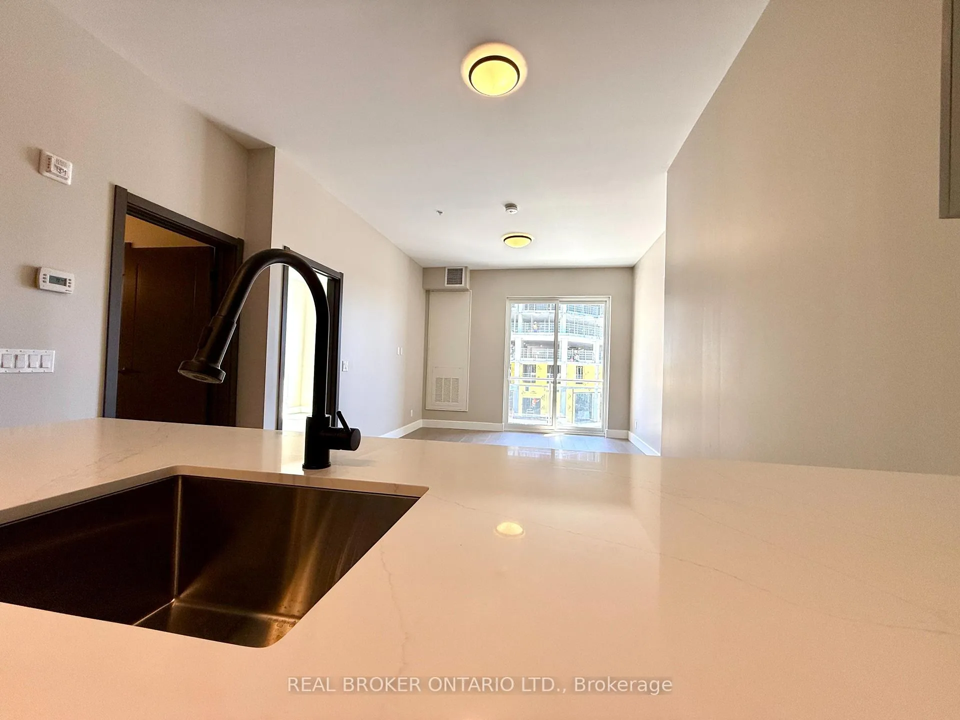 Photo 12 of 180 Kanata Avenue, Ottawa, Kanata - Kanata Lakes/Heritage Hills — HOMEH