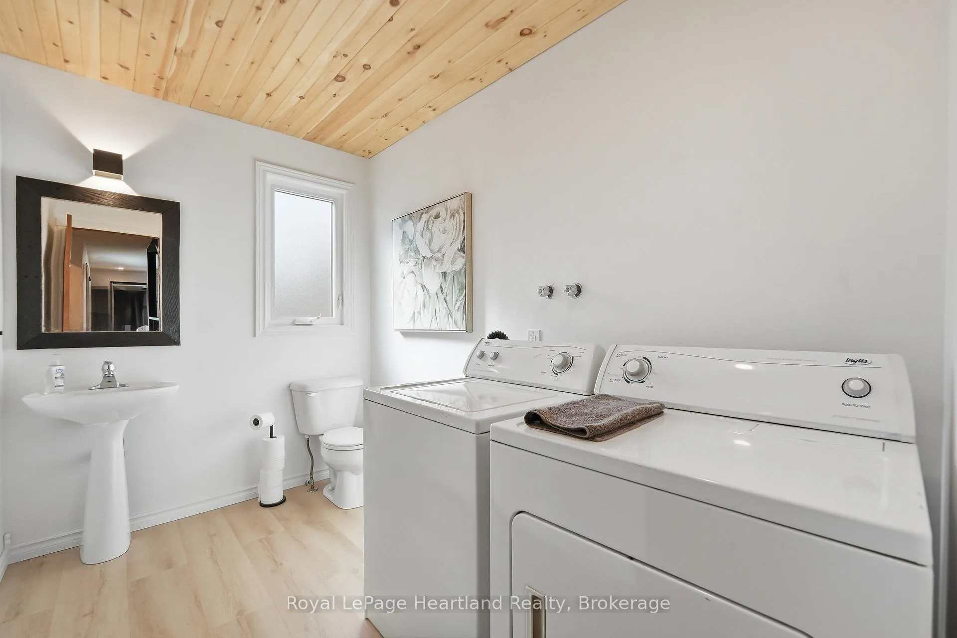 Photo 21 of 6 Alexander Street, Huron East, Seaforth — HOMEH
