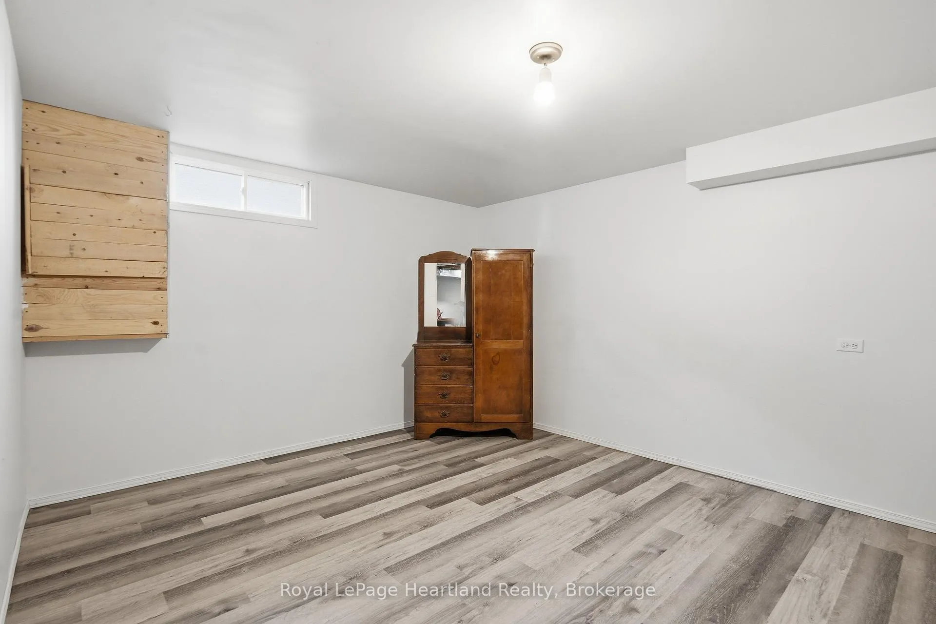 Photo 32 of 6 Alexander Street, Huron East, Seaforth — HOMEH