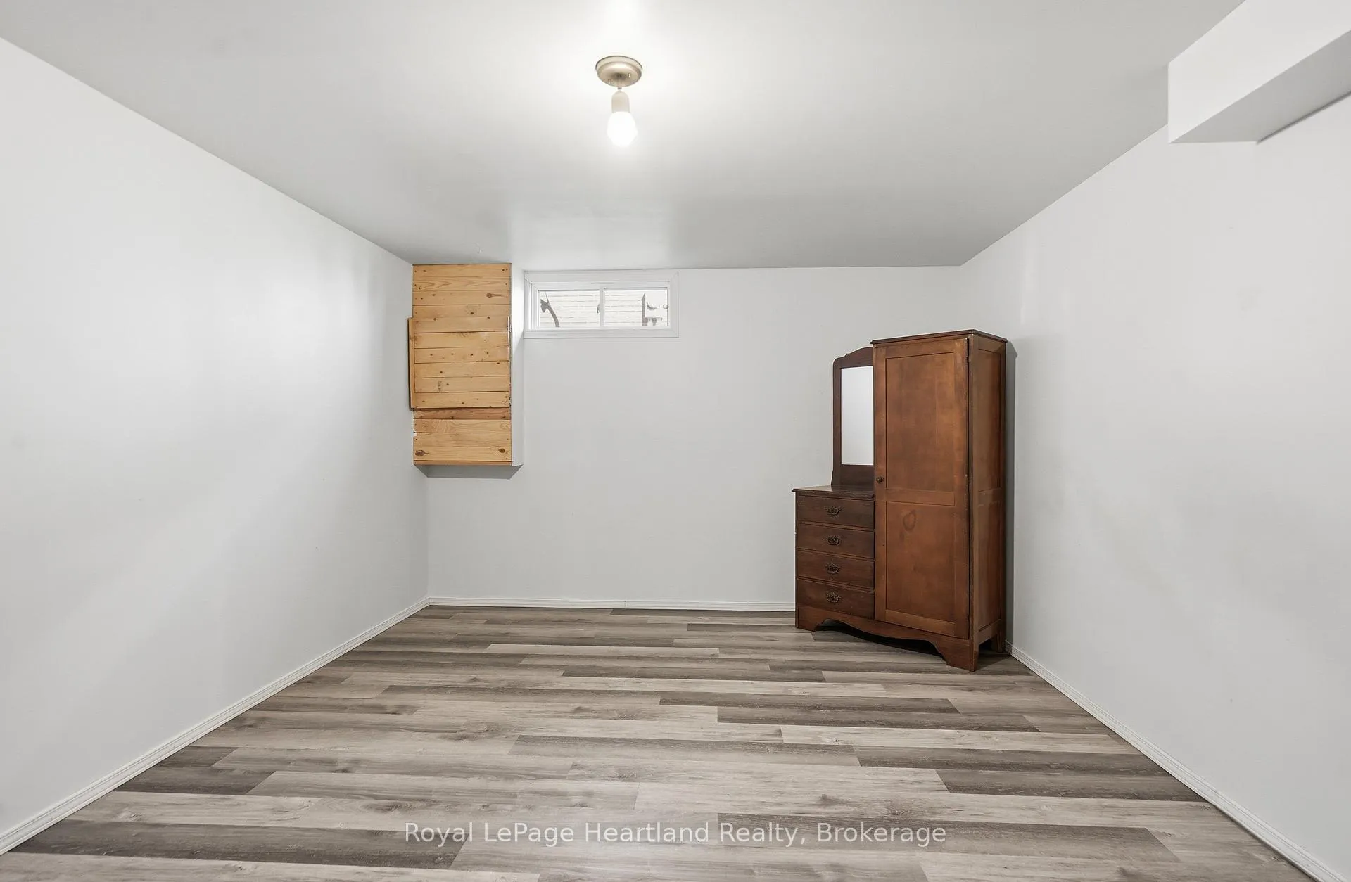 Photo 33 of 6 Alexander Street, Huron East, Seaforth — HOMEH
