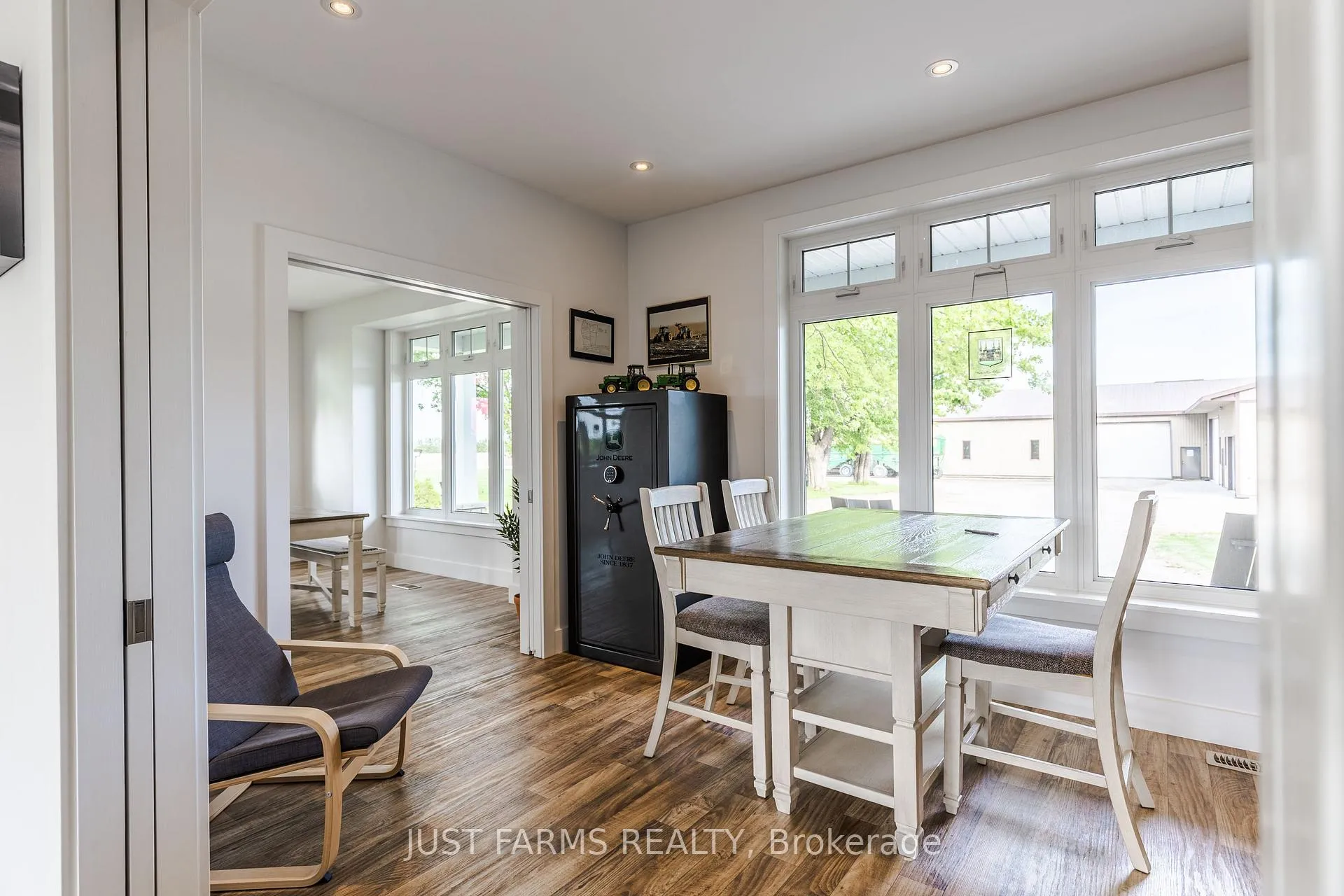 Photo 12 of 24204 Crow Road, Chatham-Kent, Paincourt — HOMEH