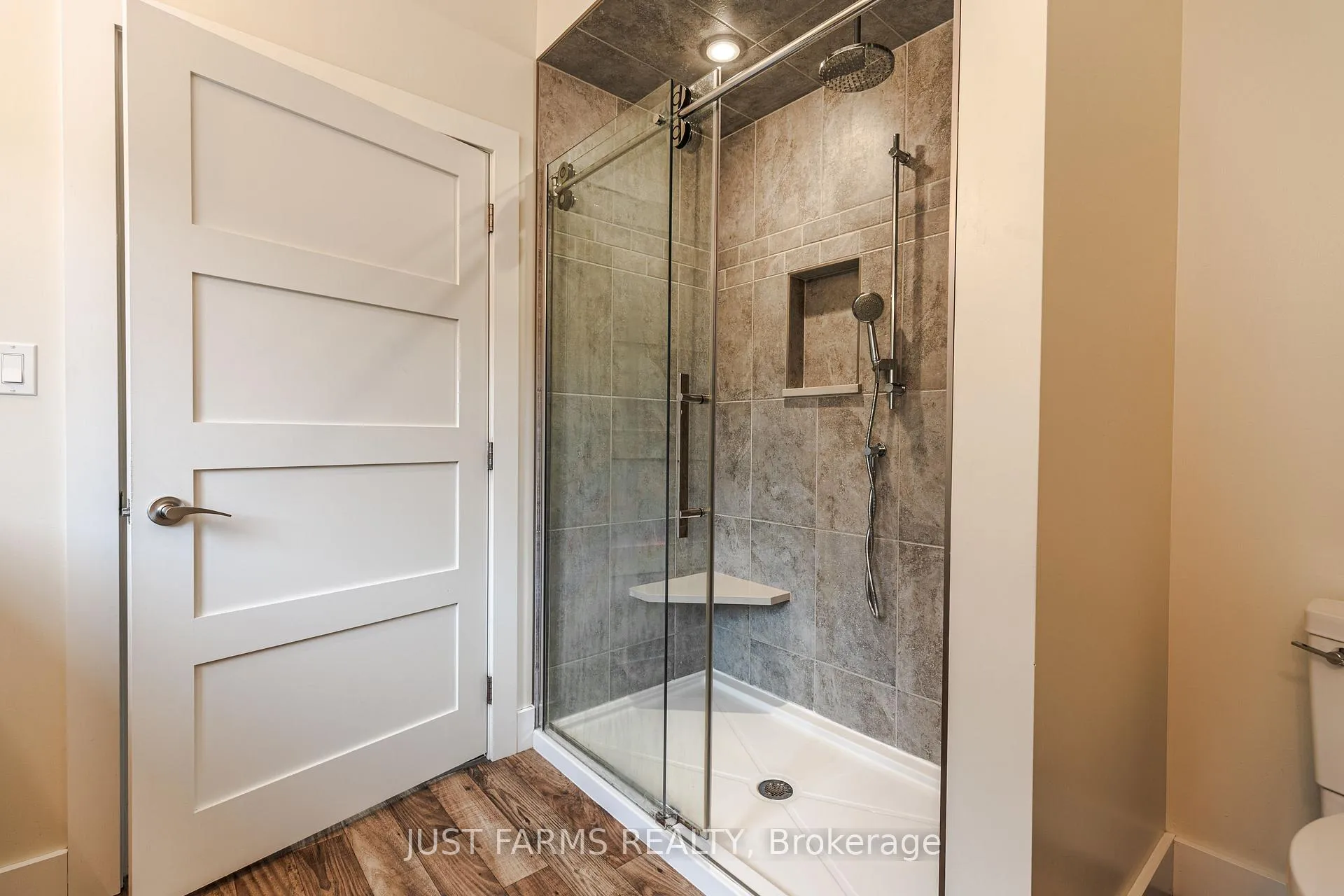 Photo 16 of 24204 Crow Road, Chatham-Kent, Paincourt — HOMEH