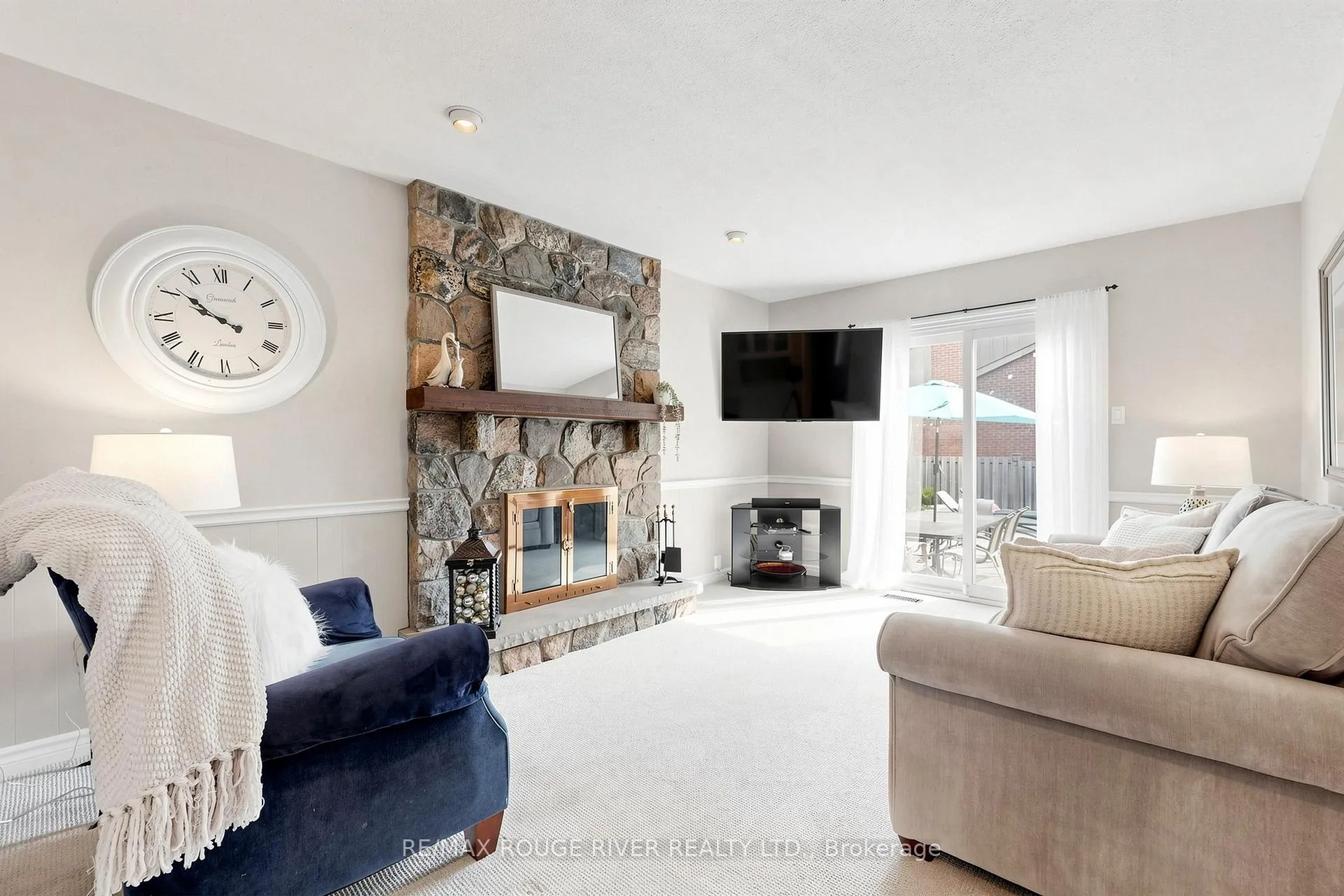 Photo 8 of 21 Ramblewood Drive, Scarborough, Centennial Scarborough — HOMEH