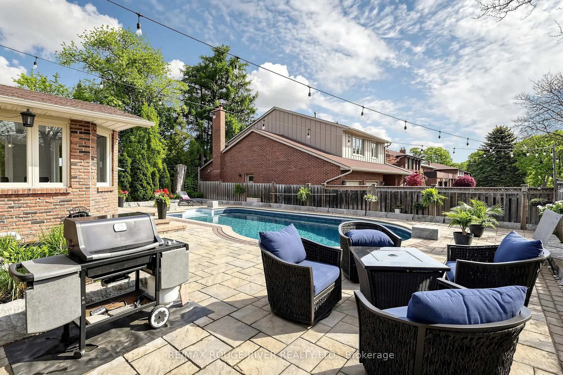 Photo 20 of 21 Ramblewood Drive, Scarborough, Centennial Scarborough — HOMEH