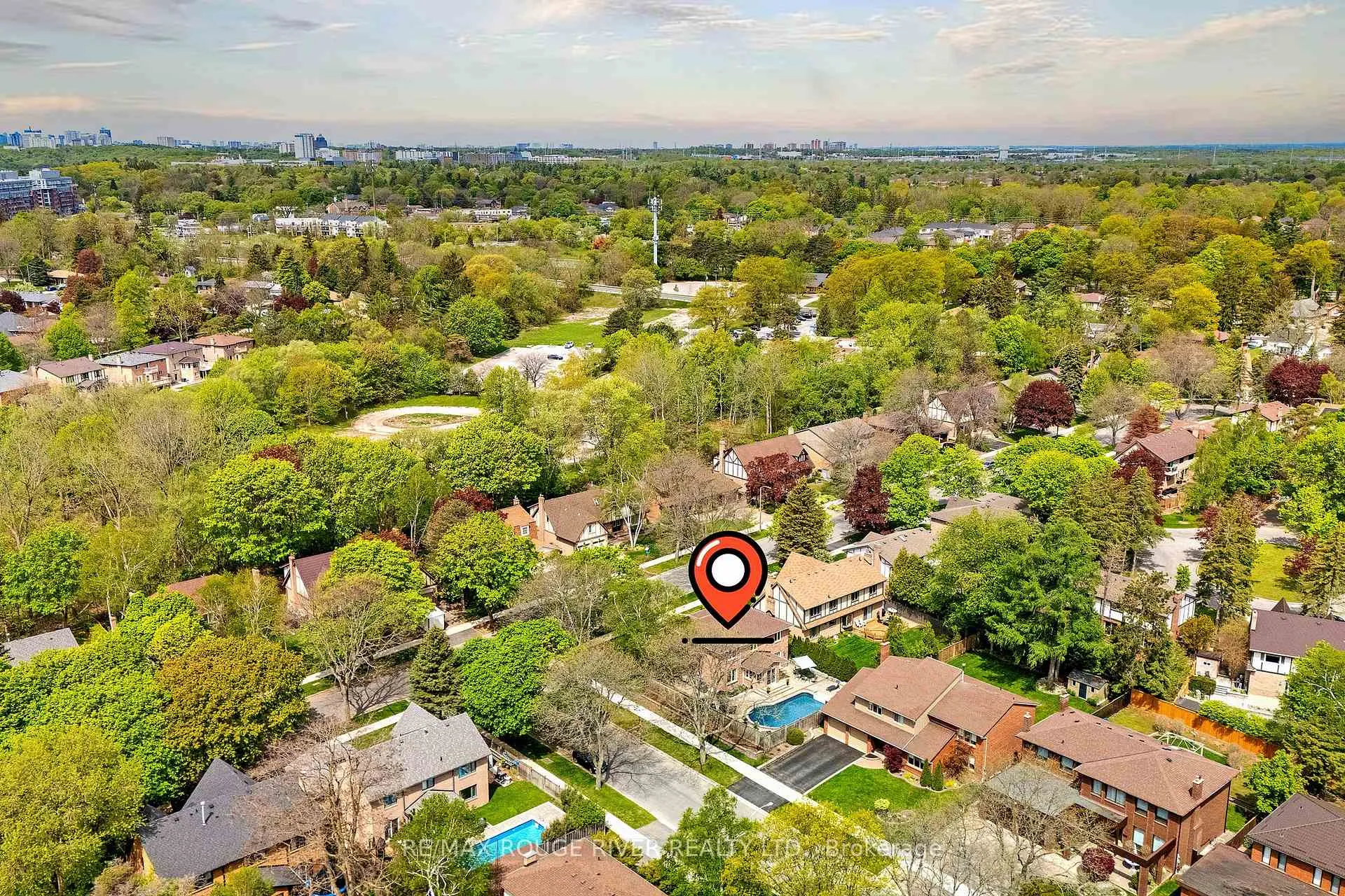 Photo 24 of 21 Ramblewood Drive, Scarborough, Centennial Scarborough — HOMEH