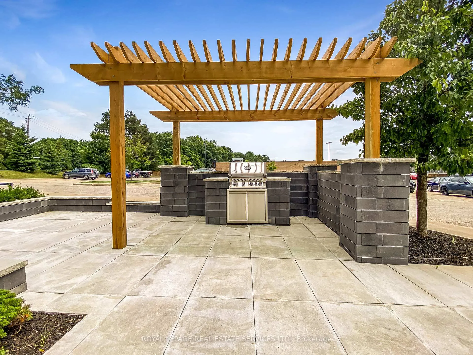 Photo 17 of Unit 404, 7 Rittenhouse Road, Kitchener — HOMEH
