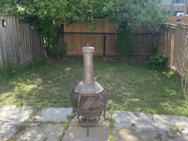 Photo 18 of 436 Sparrow Circle, Pickering, Highbush — HOMEH