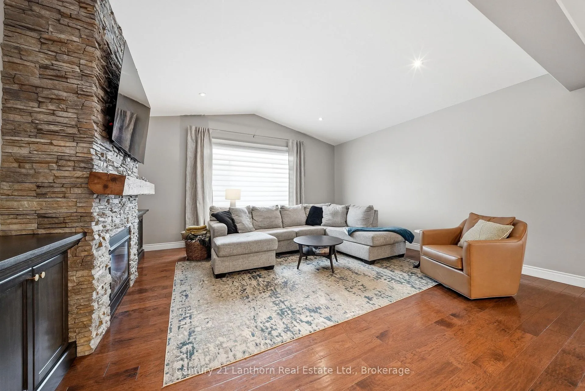 Photo 16 of 63 Scenic Drive, Belleville, Thurlow Ward — HOMEH