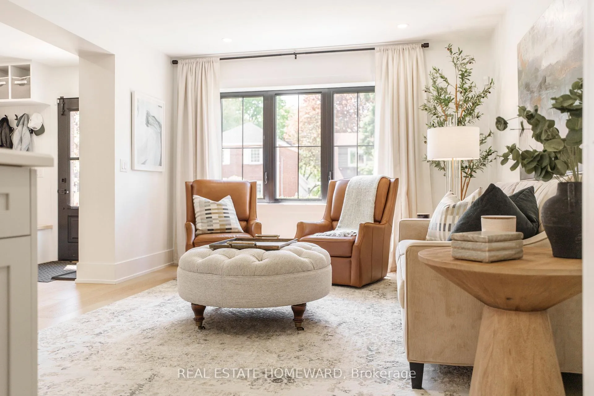 Photo 9 of 27 Avalon Boulevard, Scarborough, Birchcliffe-Cliffside — HOMEH