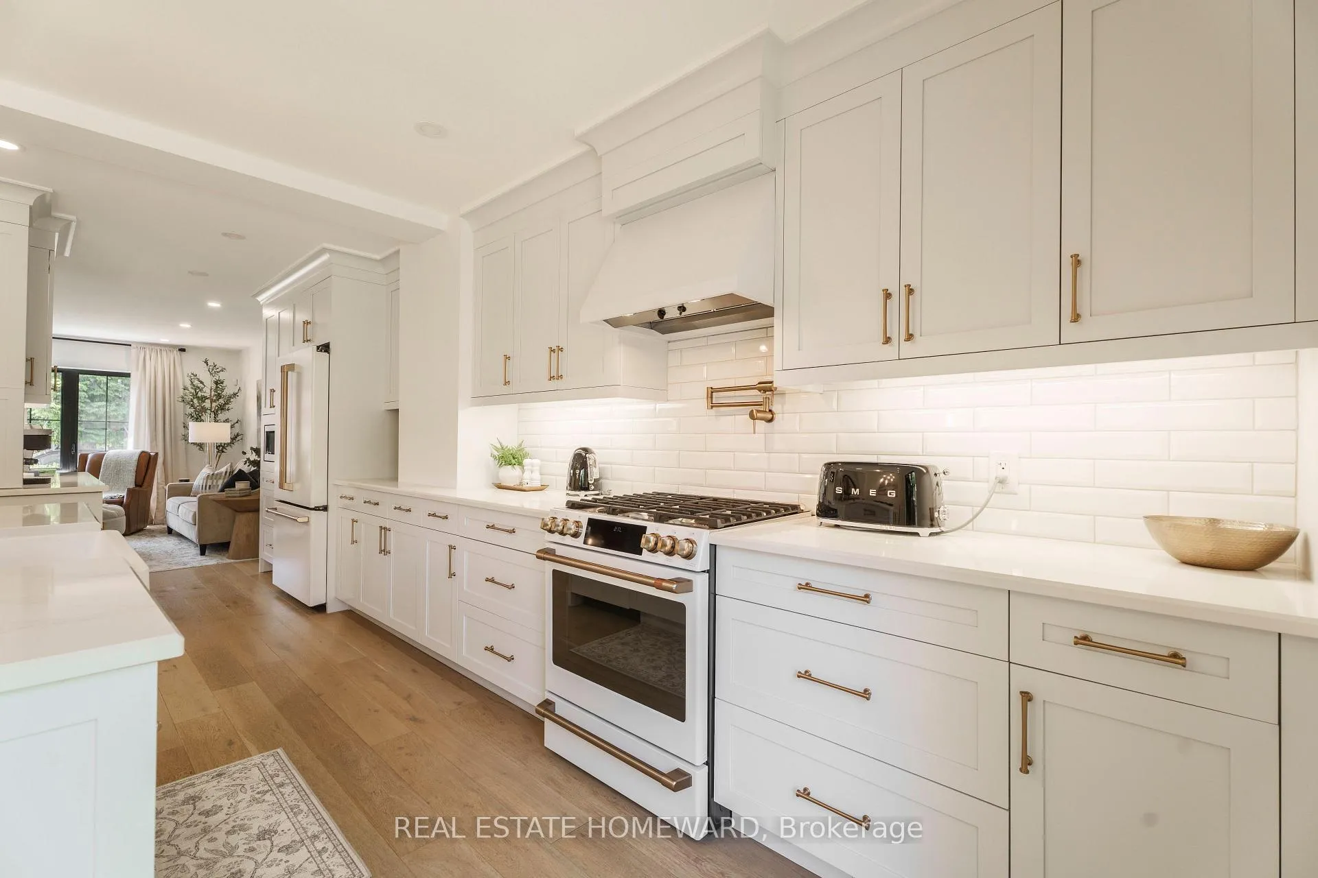 Photo 13 of 27 Avalon Boulevard, Scarborough, Birchcliffe-Cliffside — HOMEH