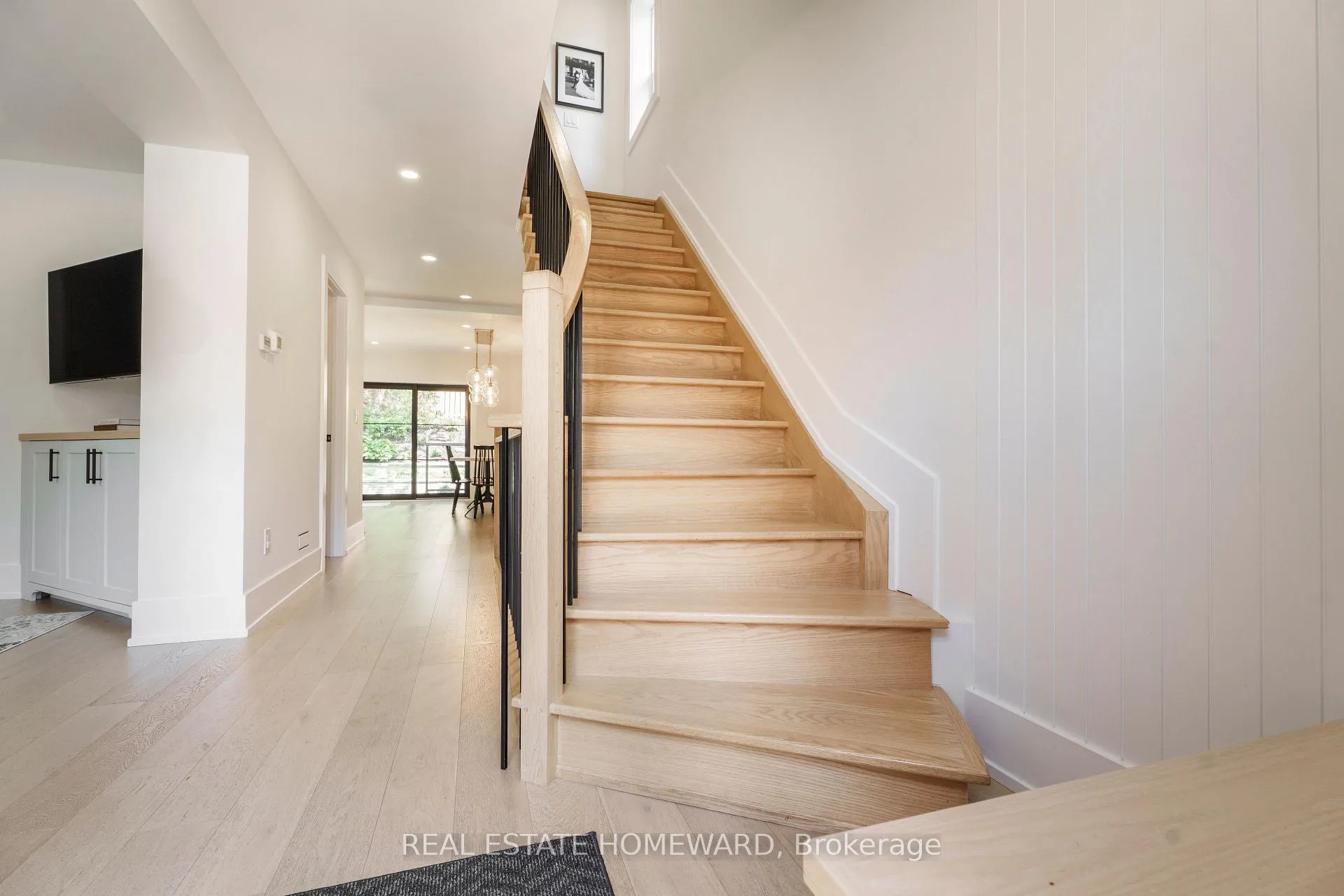 Photo 21 of 27 Avalon Boulevard, Scarborough, Birchcliffe-Cliffside — HOMEH