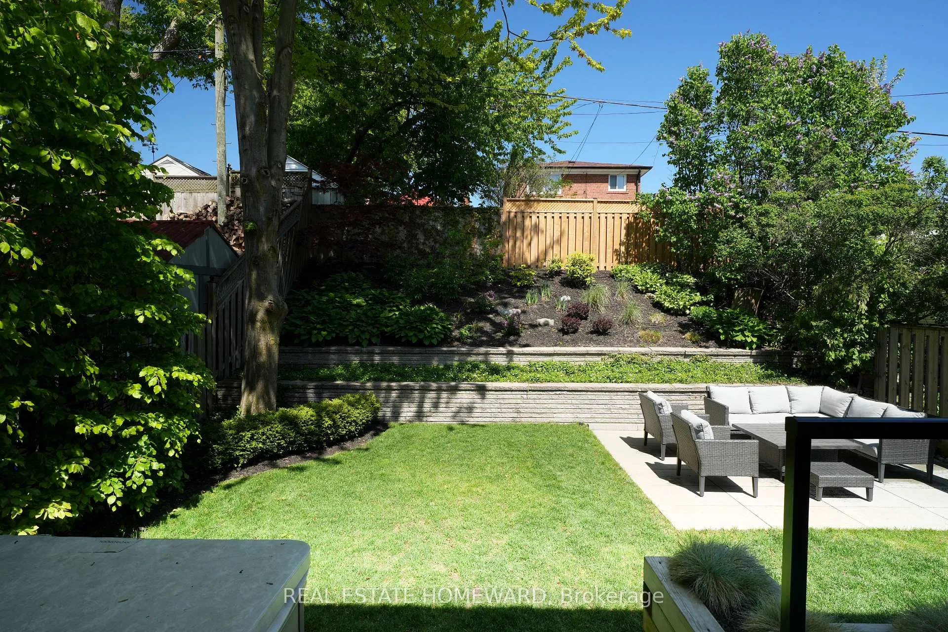 Photo 40 of 27 Avalon Boulevard, Scarborough, Birchcliffe-Cliffside — HOMEH
