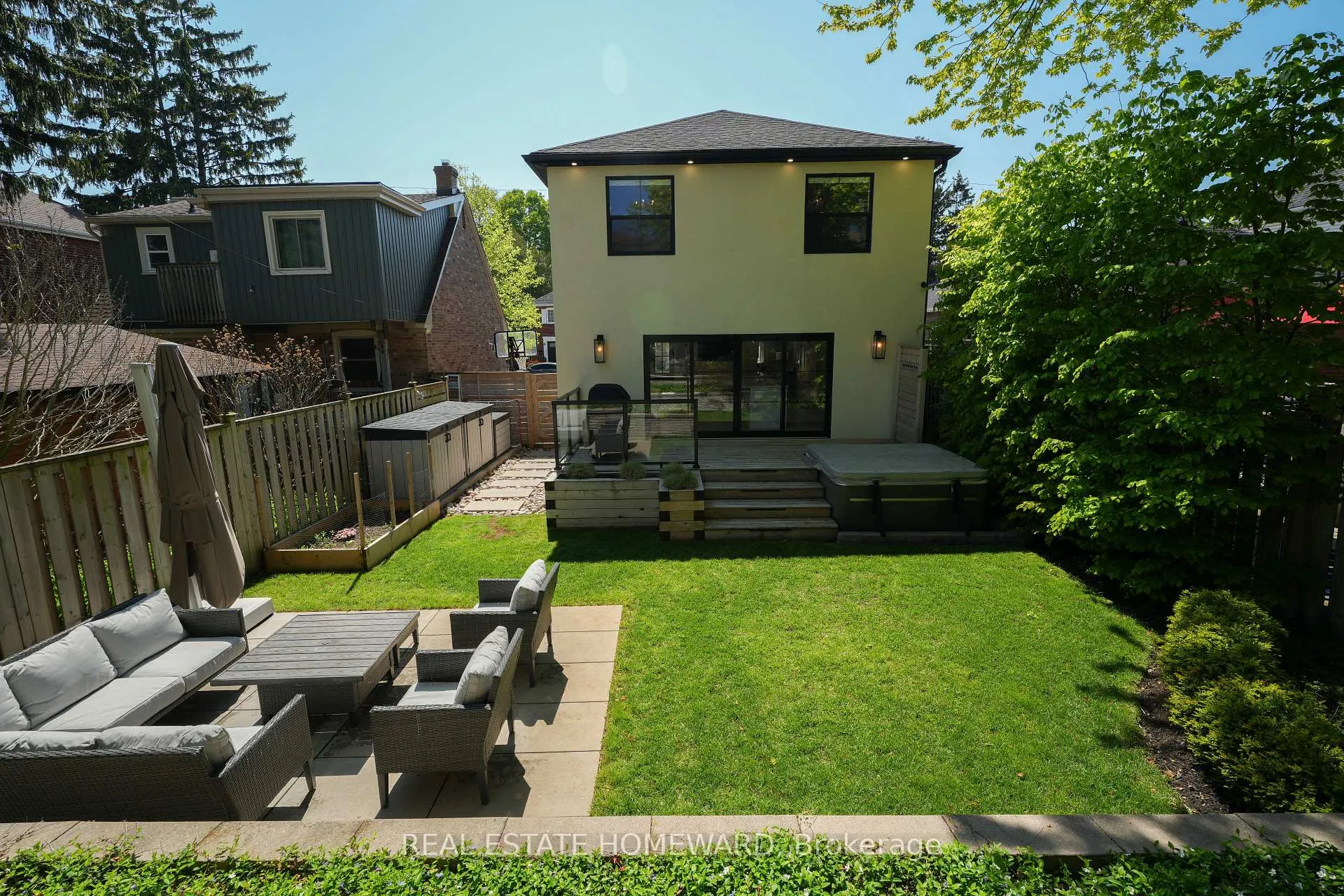 Photo 41 of 27 Avalon Boulevard, Scarborough, Birchcliffe-Cliffside — HOMEH