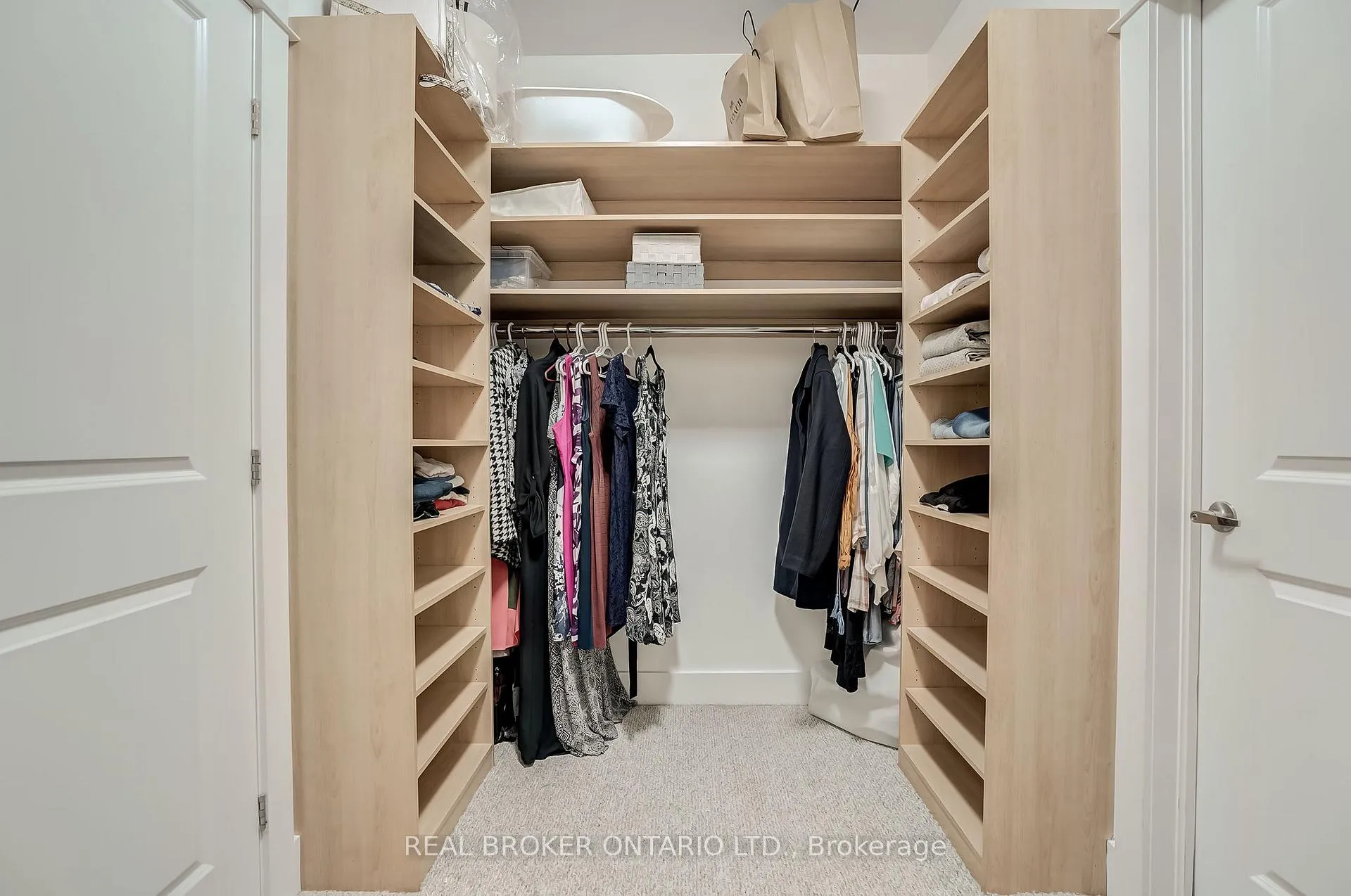 Photo 10 of 6237 Perth Street, Ottawa, Richmond — HOMEH