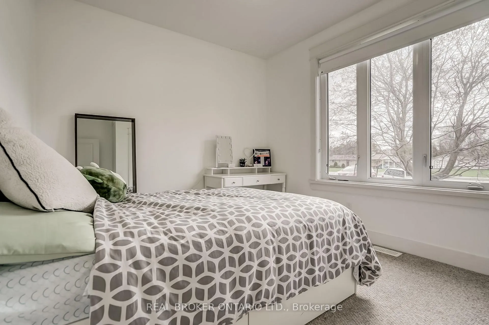 Photo 25 of 6237 Perth Street, Ottawa, Richmond — HOMEH