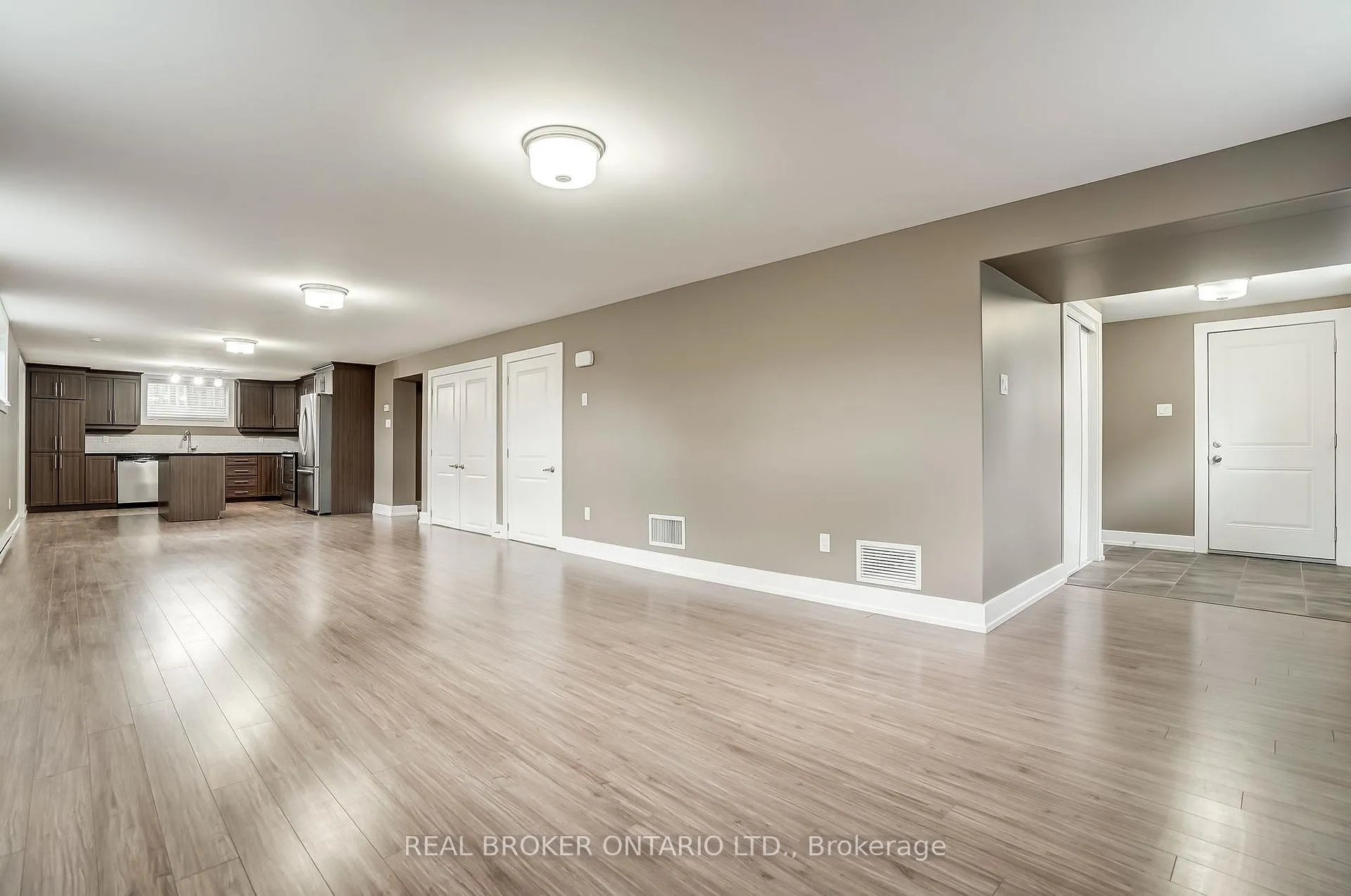 Photo 32 of 6237 Perth Street, Ottawa, Richmond — HOMEH