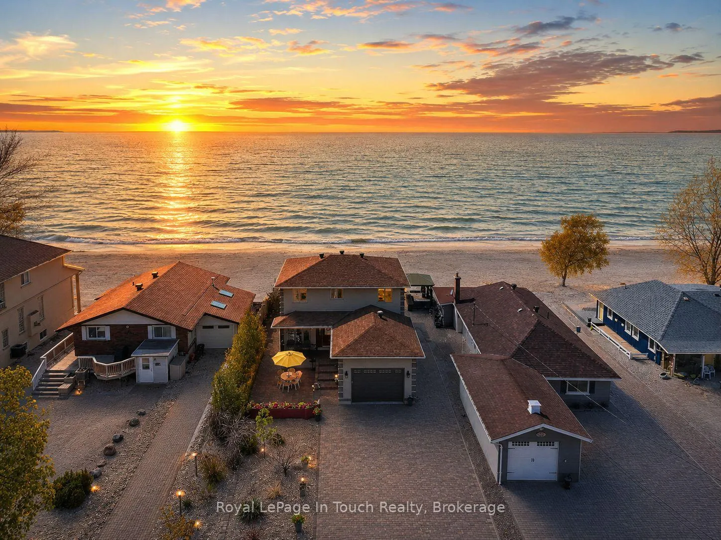 Photo 1 of 1092 Tiny Beaches Road S, Tiny, Rural Tiny — HOMEH