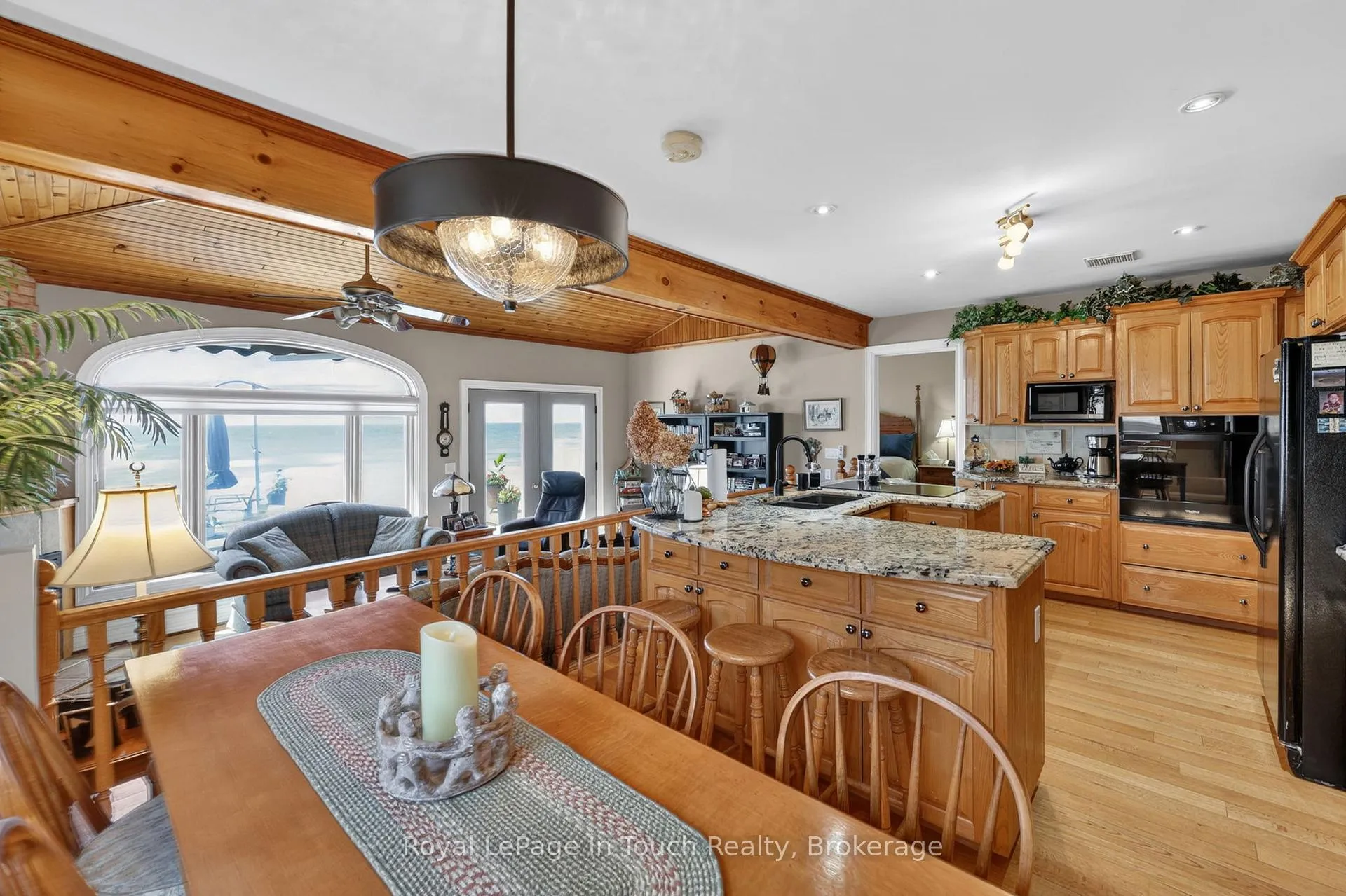 Photo 9 of 1092 Tiny Beaches Road S, Tiny, Rural Tiny — HOMEH