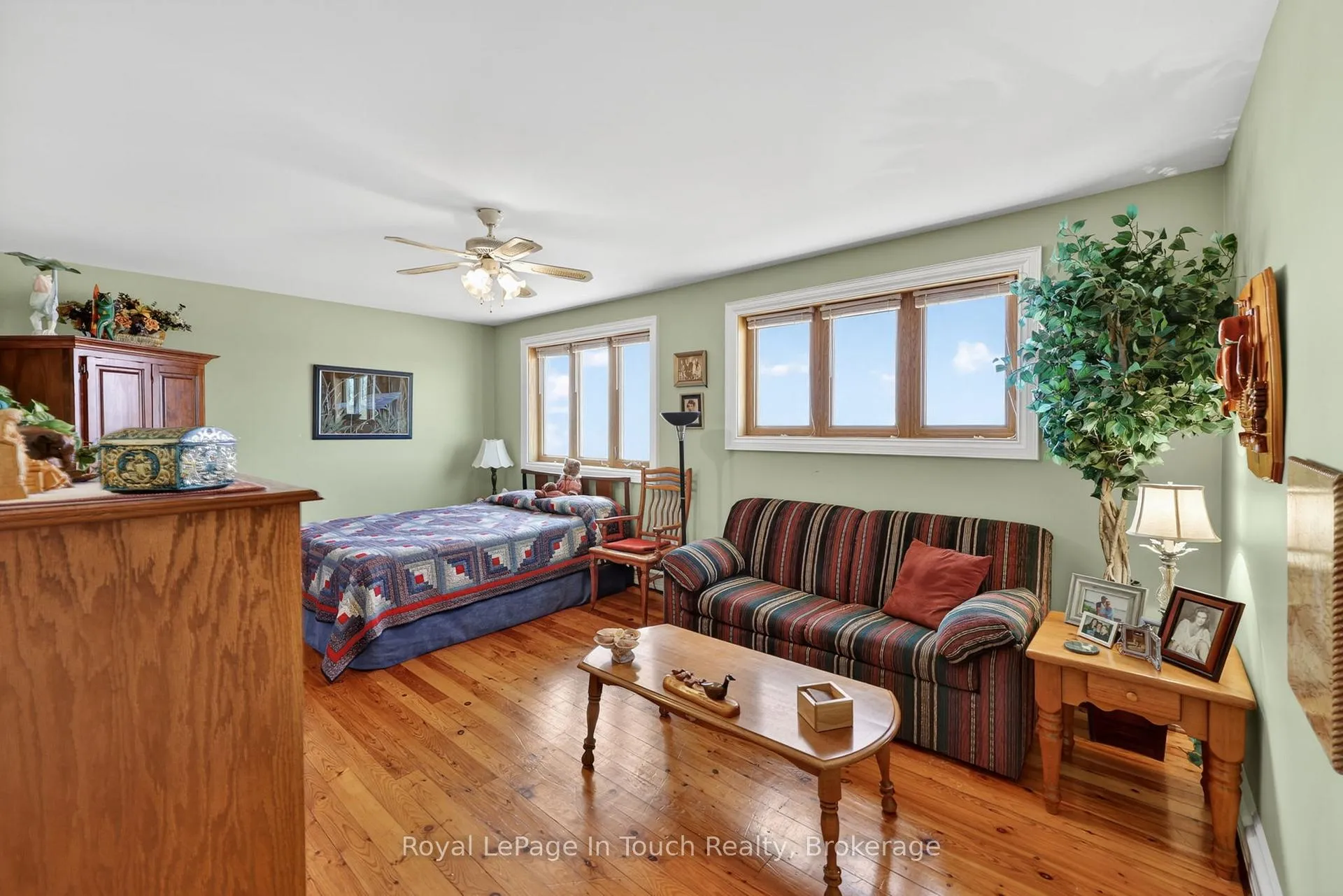 Photo 16 of 1092 Tiny Beaches Road S, Tiny, Rural Tiny — HOMEH
