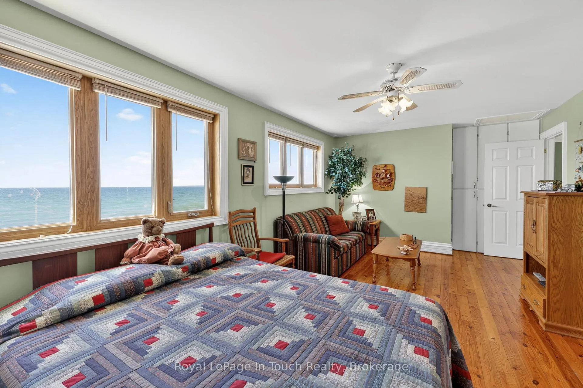 Photo 17 of 1092 Tiny Beaches Road S, Tiny, Rural Tiny — HOMEH