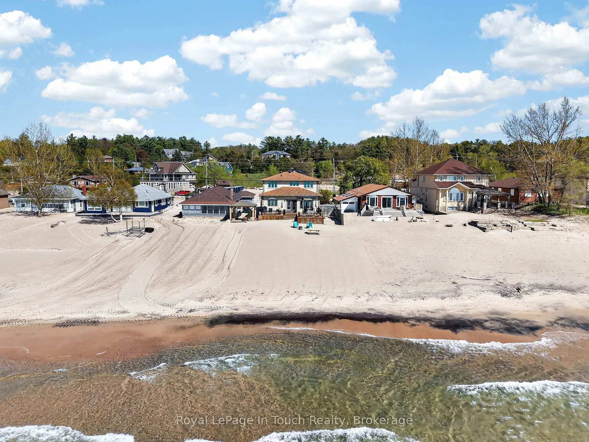 Photo 29 of 1092 Tiny Beaches Road S, Tiny, Rural Tiny — HOMEH