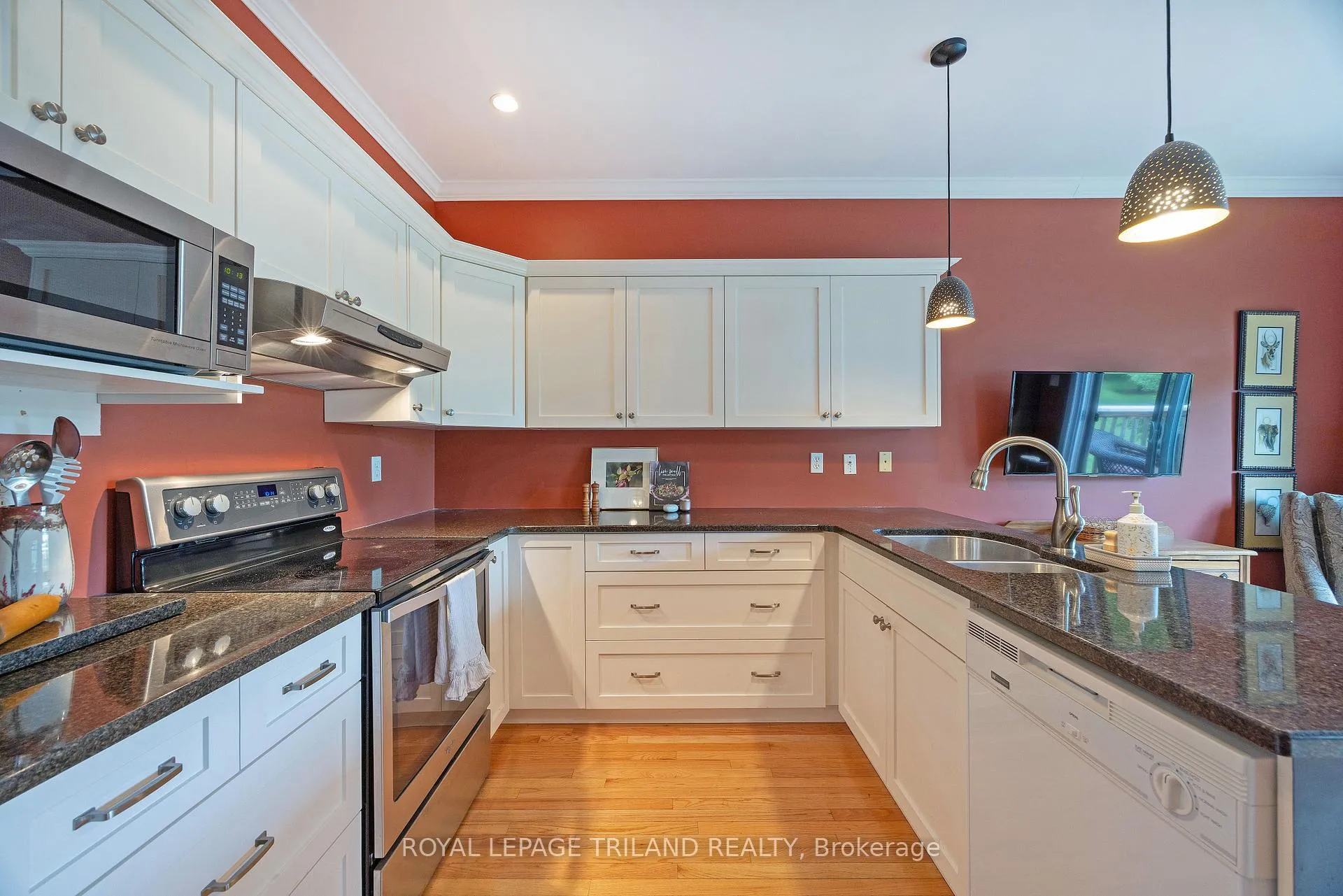 Photo 12 of Unit 1, 9 Cadeau Terrace, London, South A — HOMEH