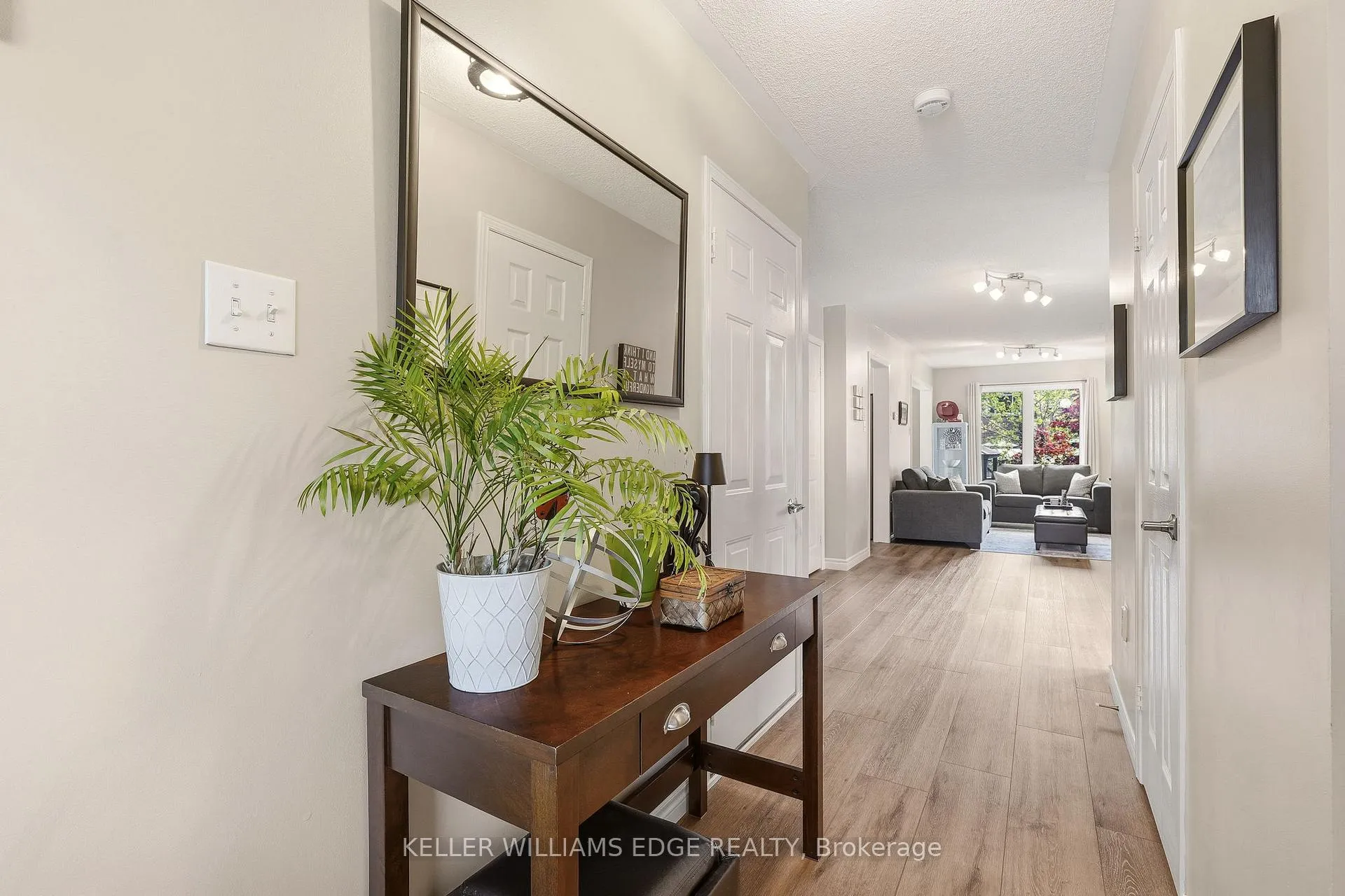 Photo 5 of 5114 Tree Court, Burlington, Uptown — HOMEH