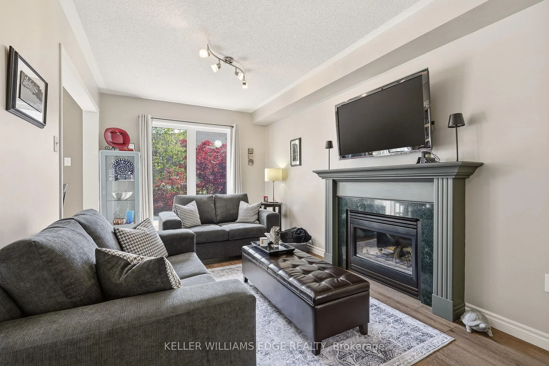 Photo 7 of 5114 Tree Court, Burlington, Uptown — HOMEH