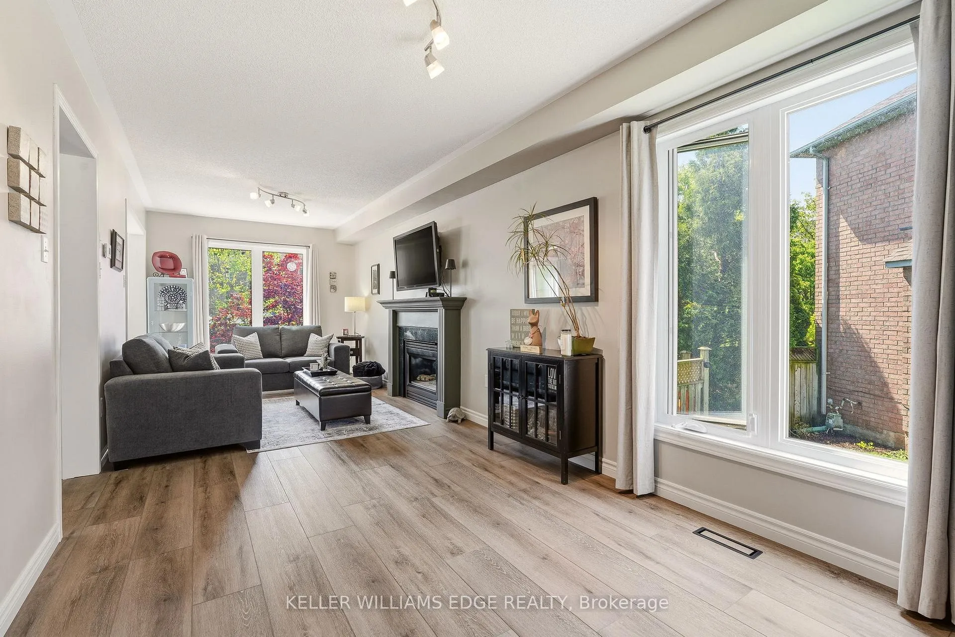 Photo 10 of 5114 Tree Court, Burlington, Uptown — HOMEH