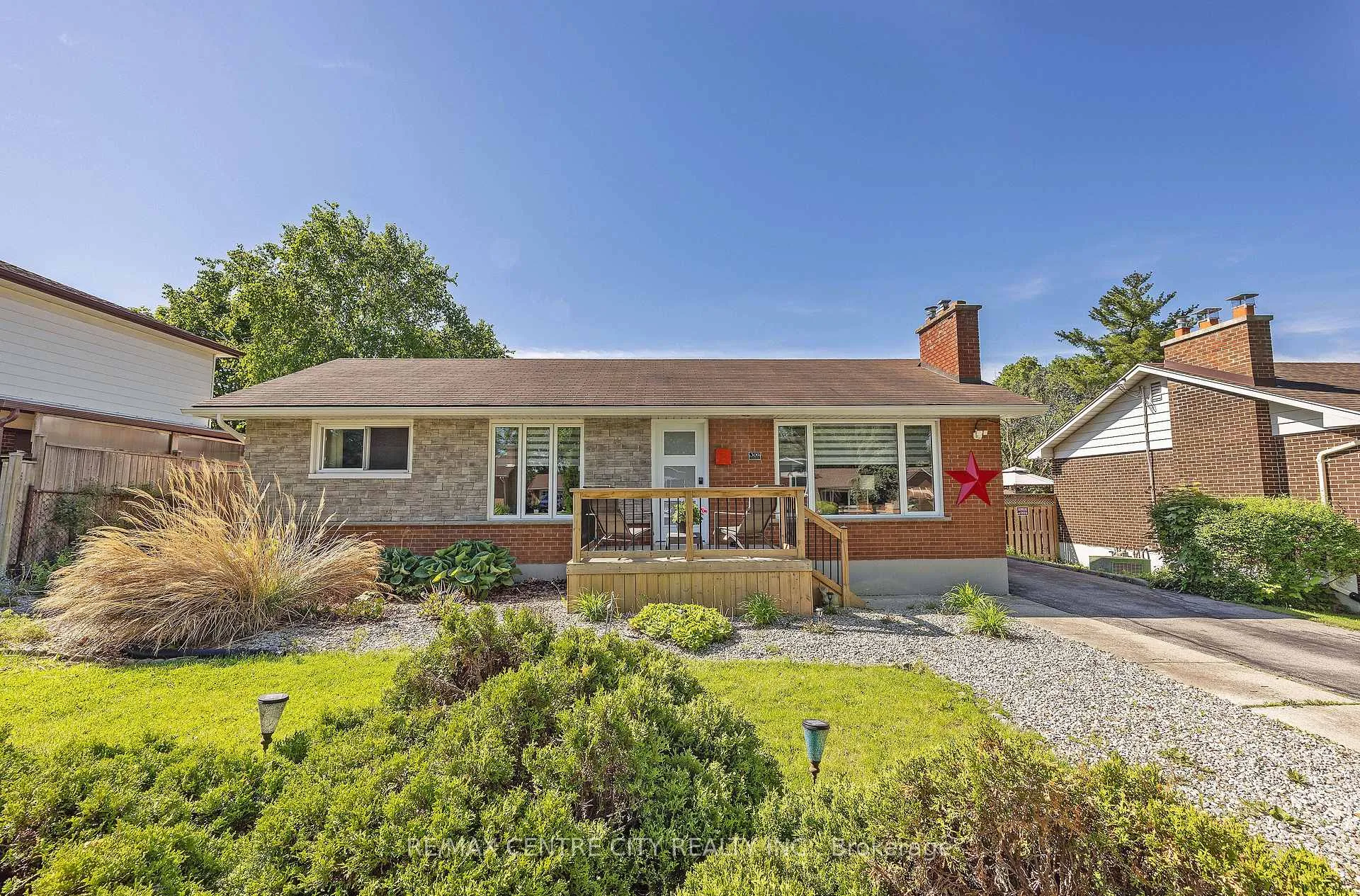 Photo 1 of 309 Panorama Crescent, London, South J — HOMEH