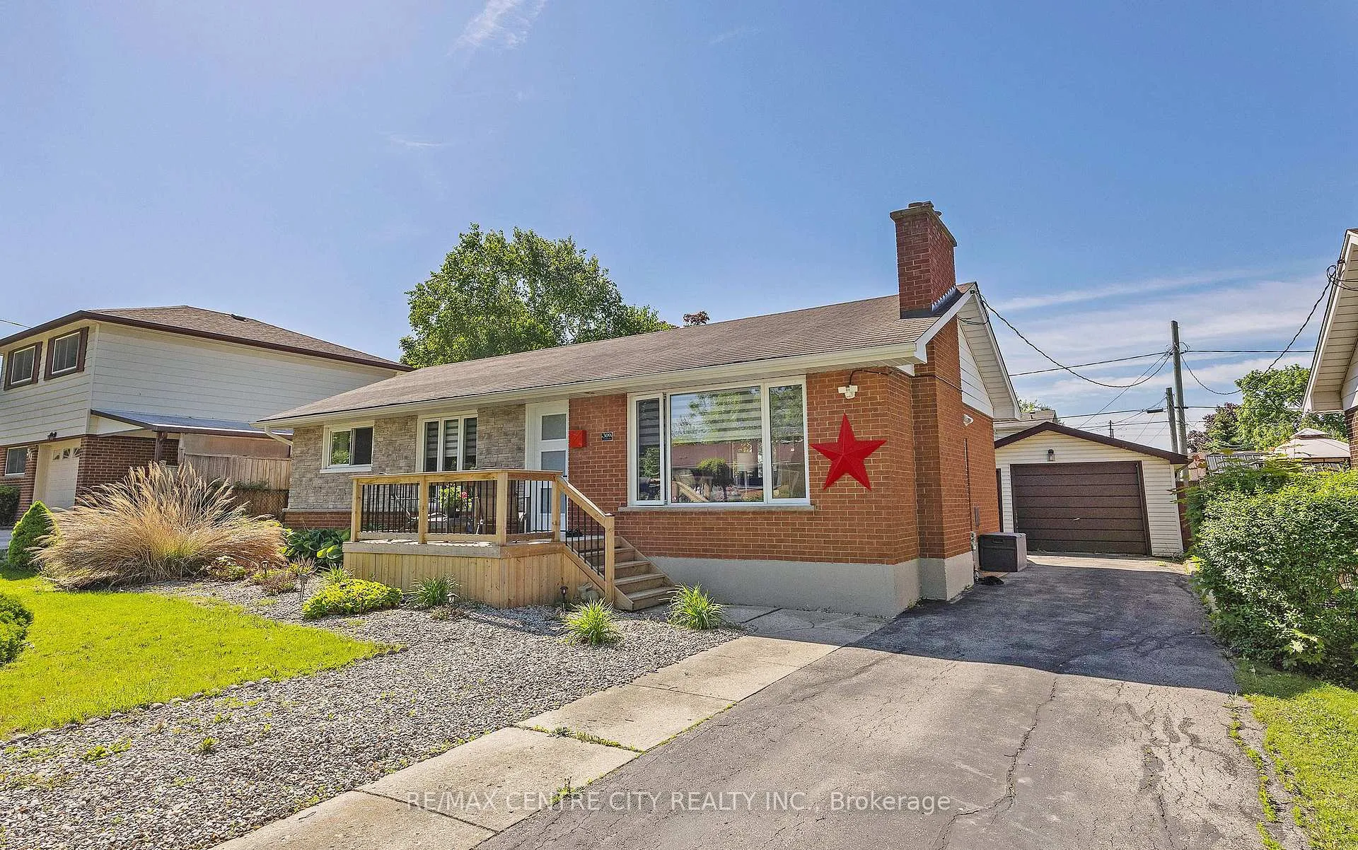 Photo 2 of 309 Panorama Crescent, London, South J — HOMEH