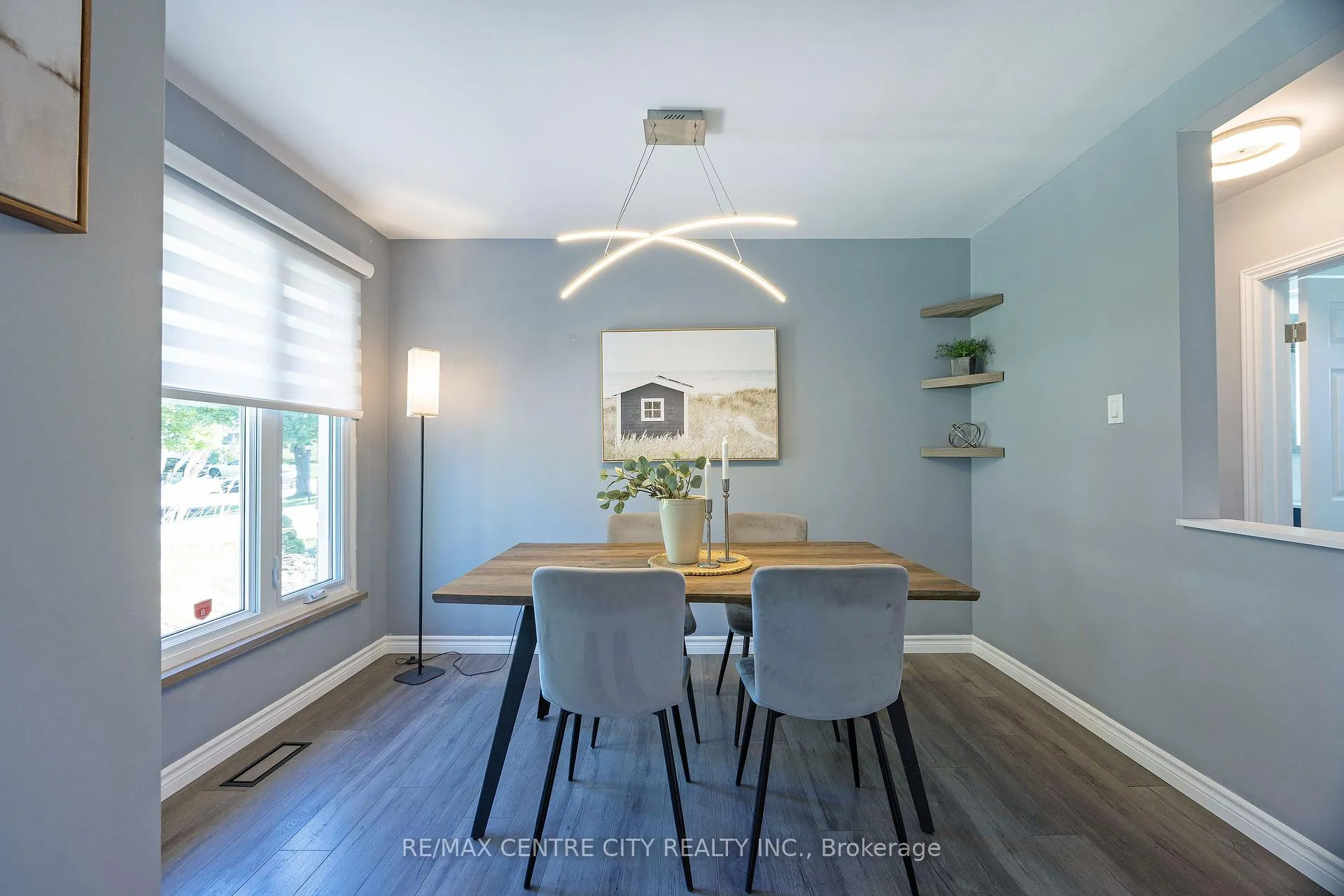Photo 8 of 309 Panorama Crescent, London, South J — HOMEH