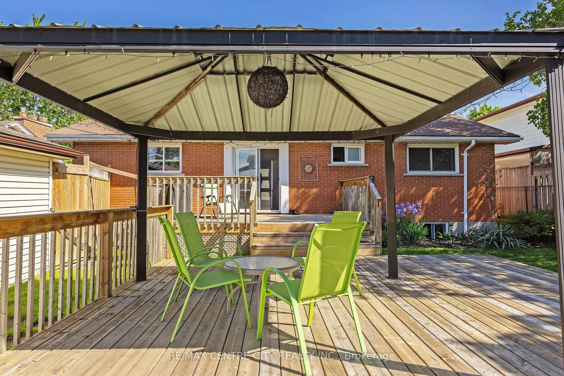 Photo 29 of 309 Panorama Crescent, London, South J — HOMEH