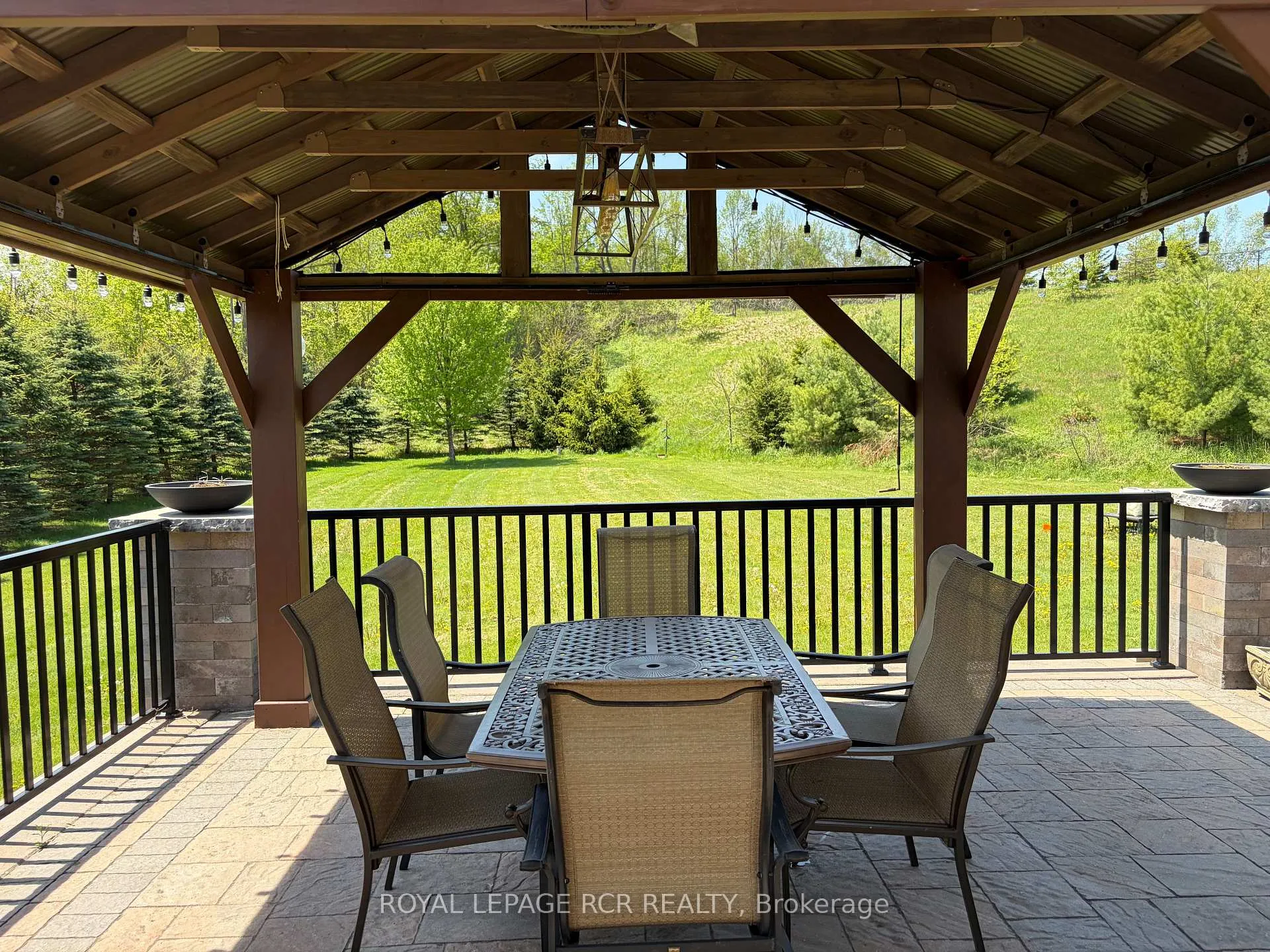 Photo 6 of 25 Brookhaven Crescent, East Garafraxa, Rural East Garafraxa — HOMEH