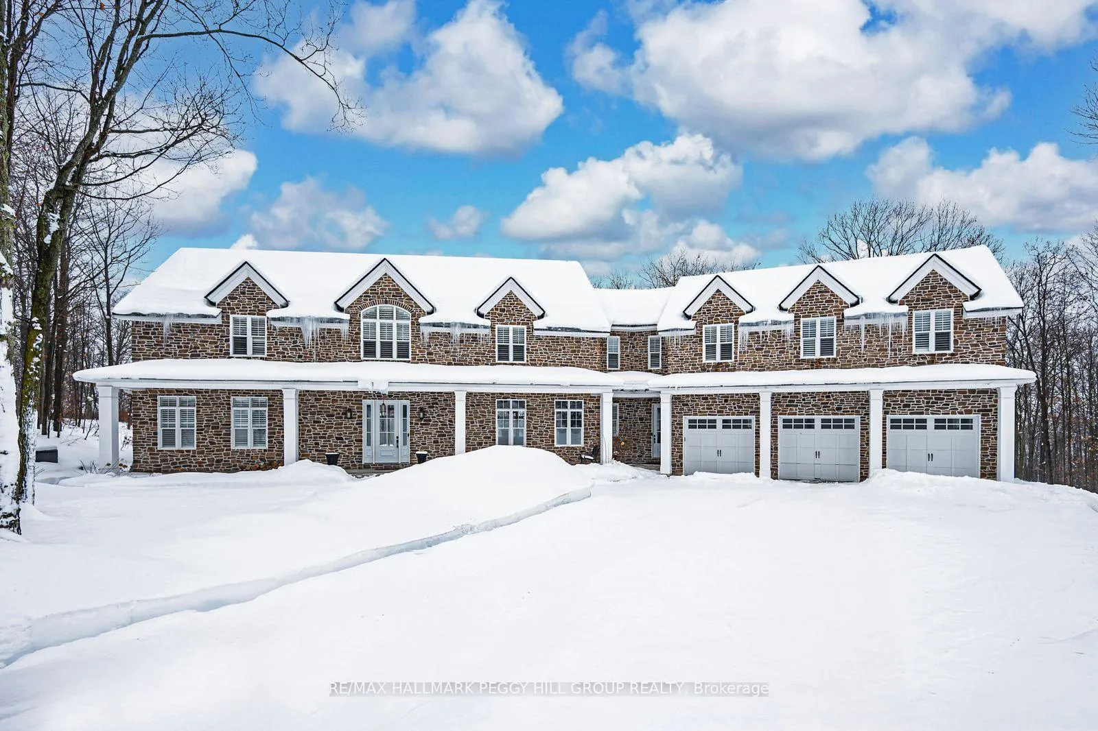 Front of 16 Heron Boulevard
