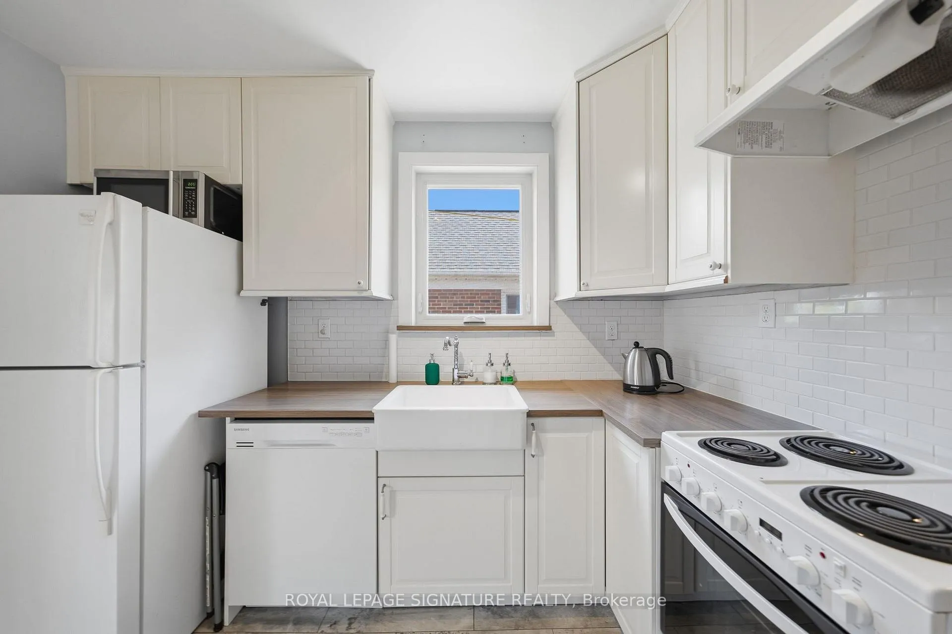 Photo 19 of 20 Aldgate Avenue, Etobicoke, Stonegate-Queensway — HOMEH