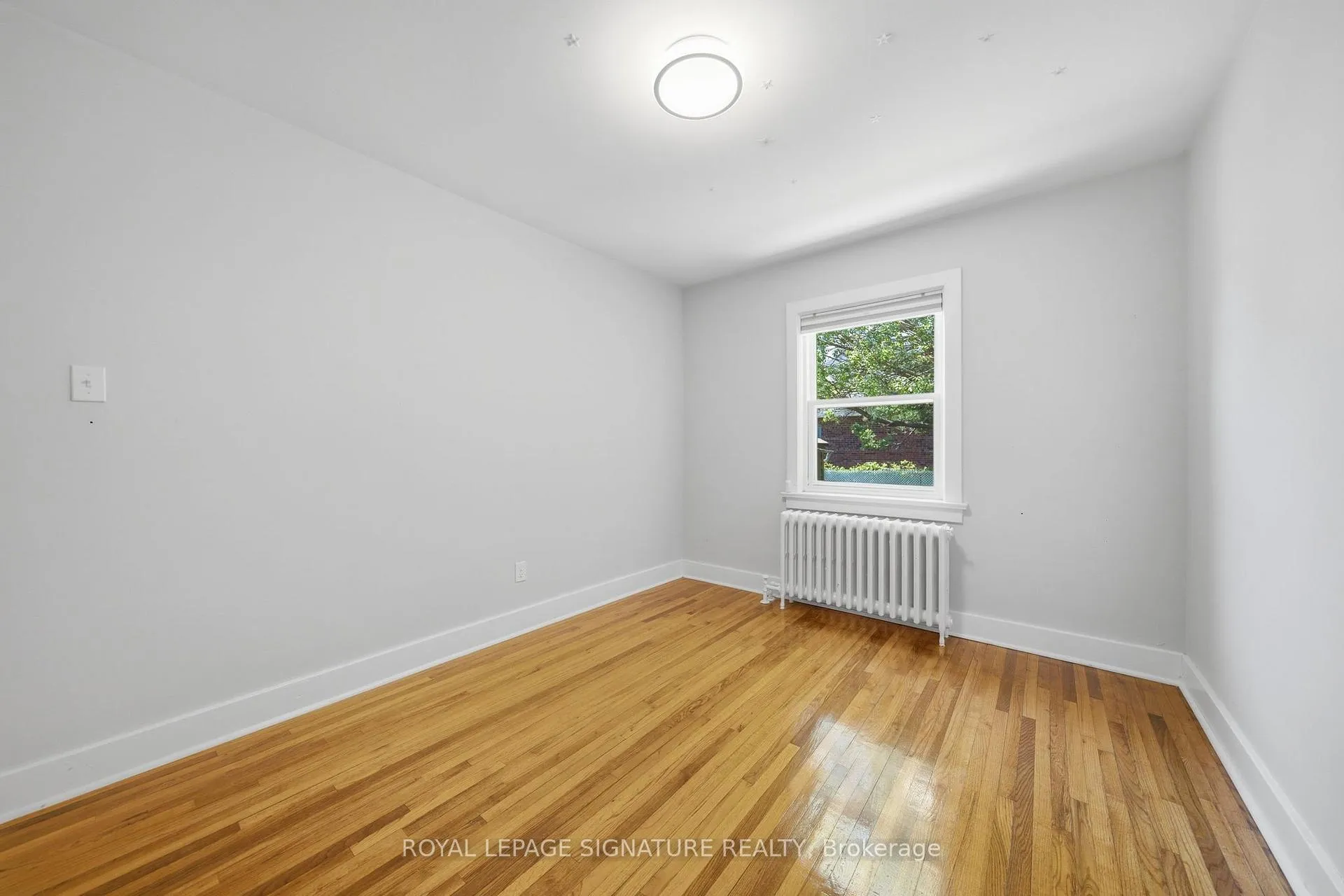 Photo 25 of 20 Aldgate Avenue, Etobicoke, Stonegate-Queensway — HOMEH