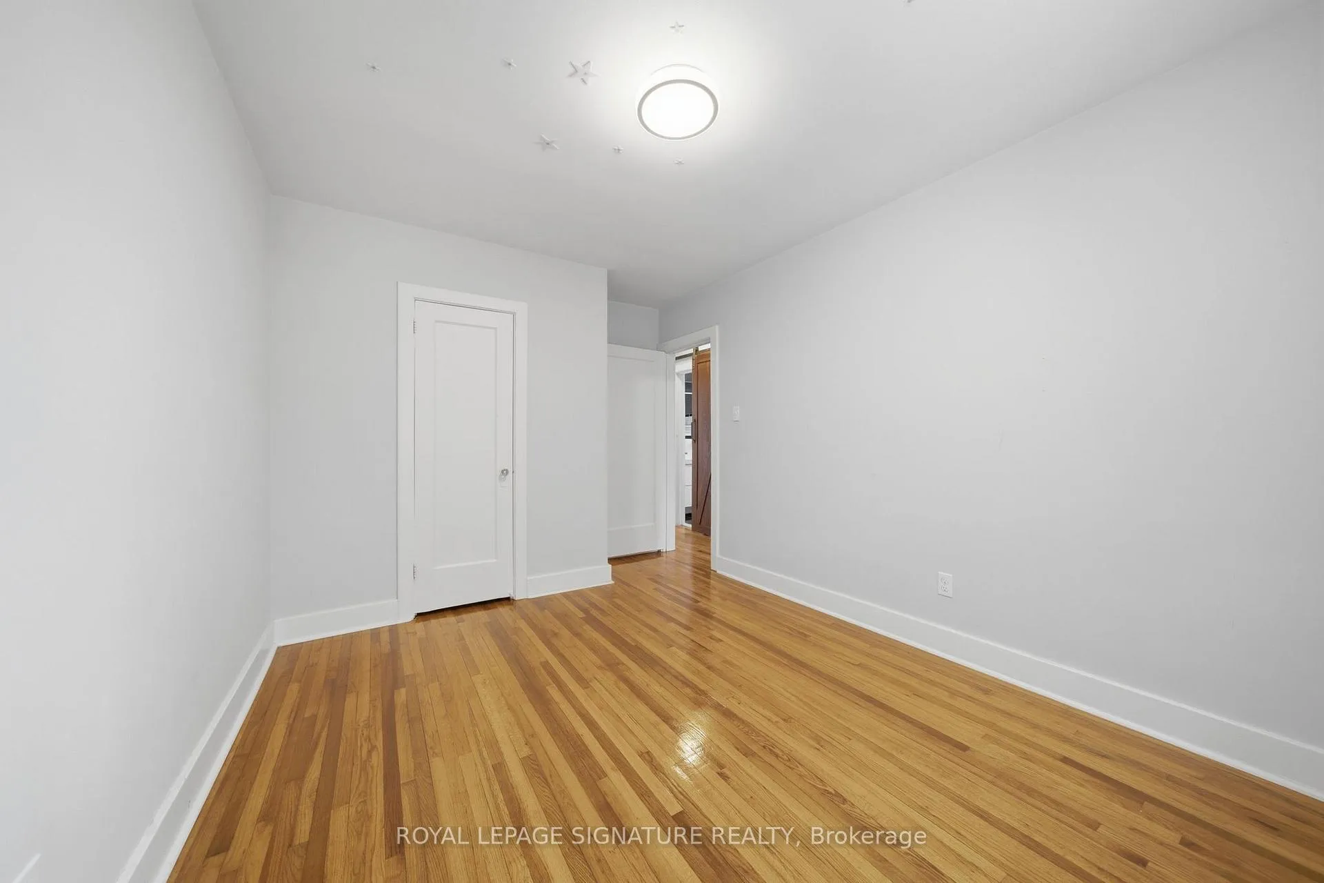 Photo 26 of 20 Aldgate Avenue, Etobicoke, Stonegate-Queensway — HOMEH