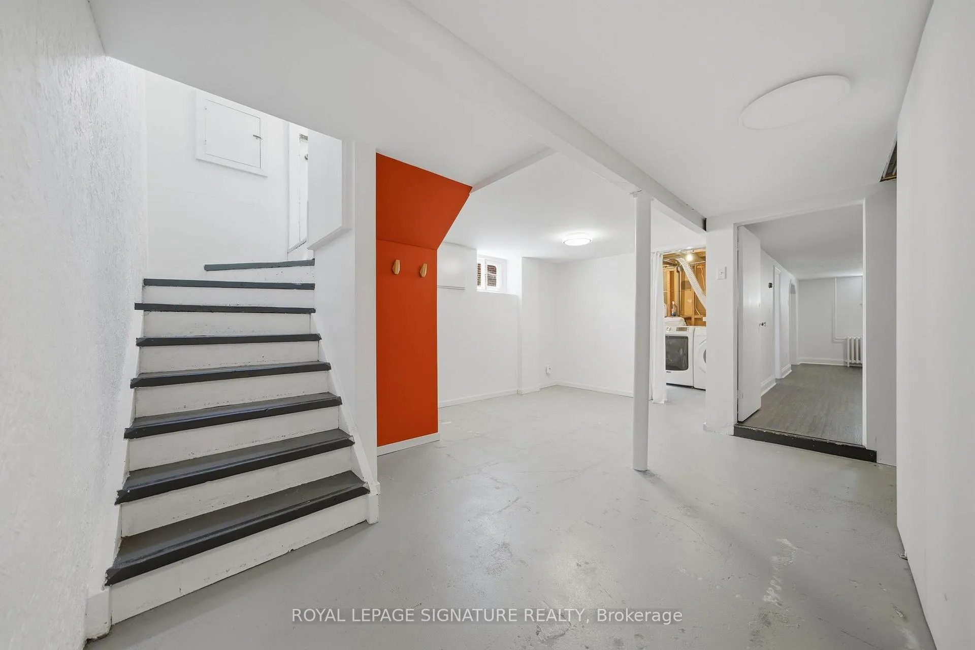 Photo 33 of 20 Aldgate Avenue, Etobicoke, Stonegate-Queensway — HOMEH
