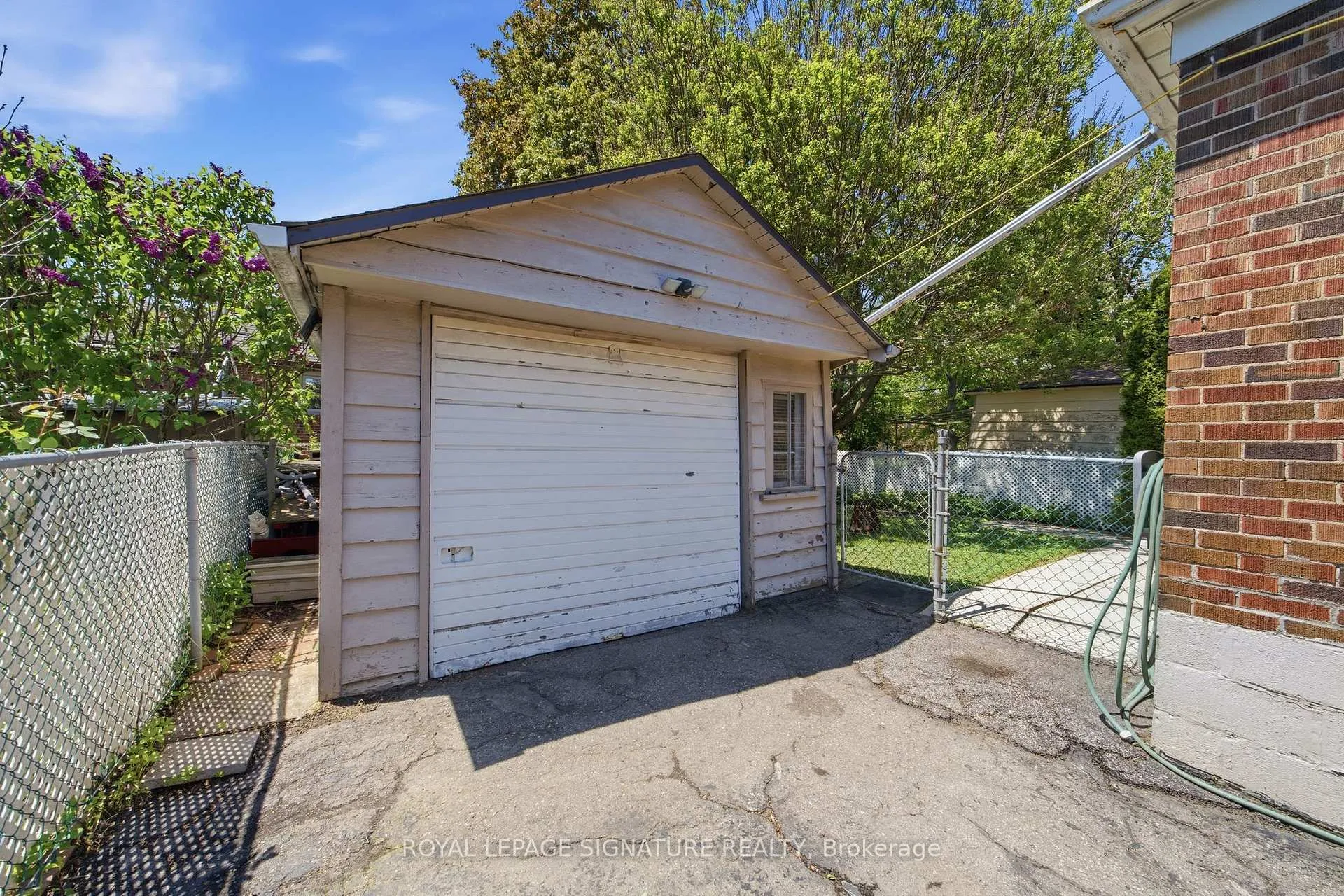 Photo 44 of 20 Aldgate Avenue, Etobicoke, Stonegate-Queensway — HOMEH